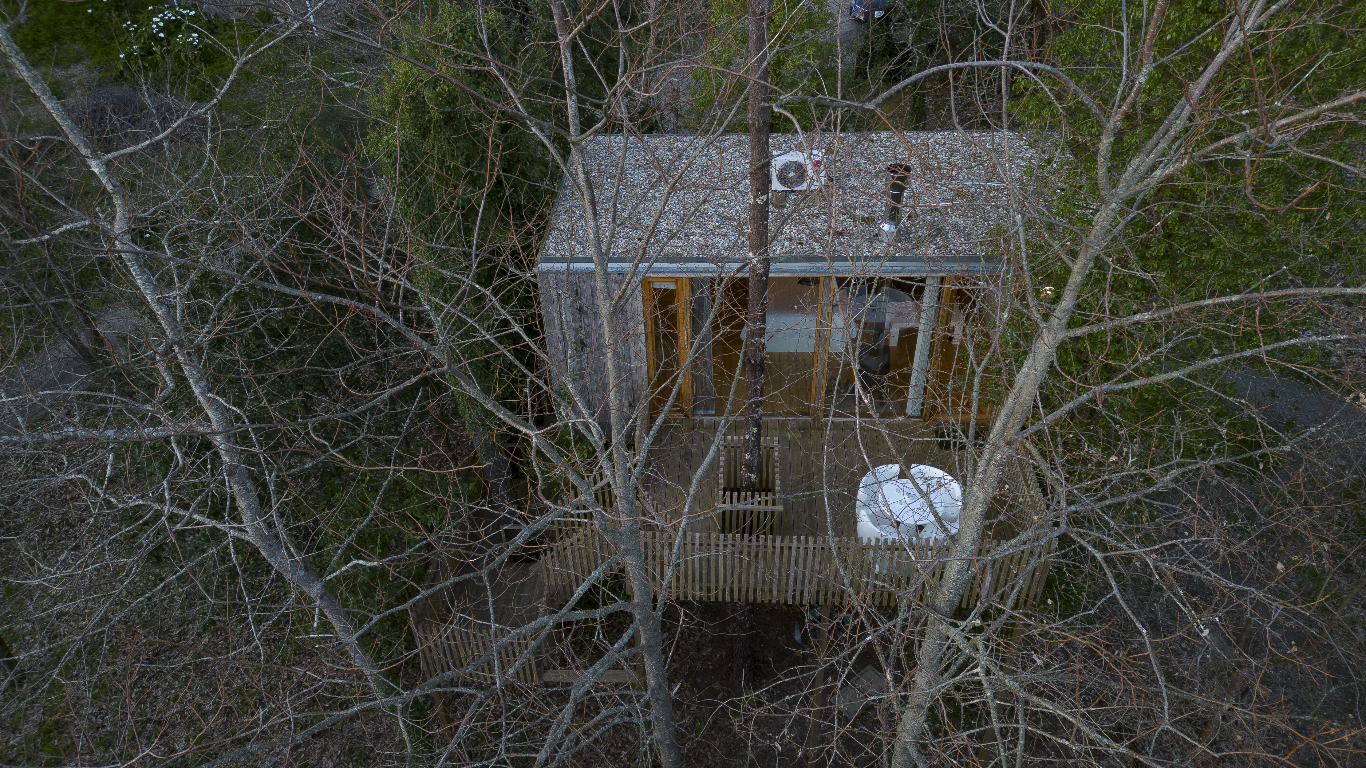 Treehouse with Jacuzzi