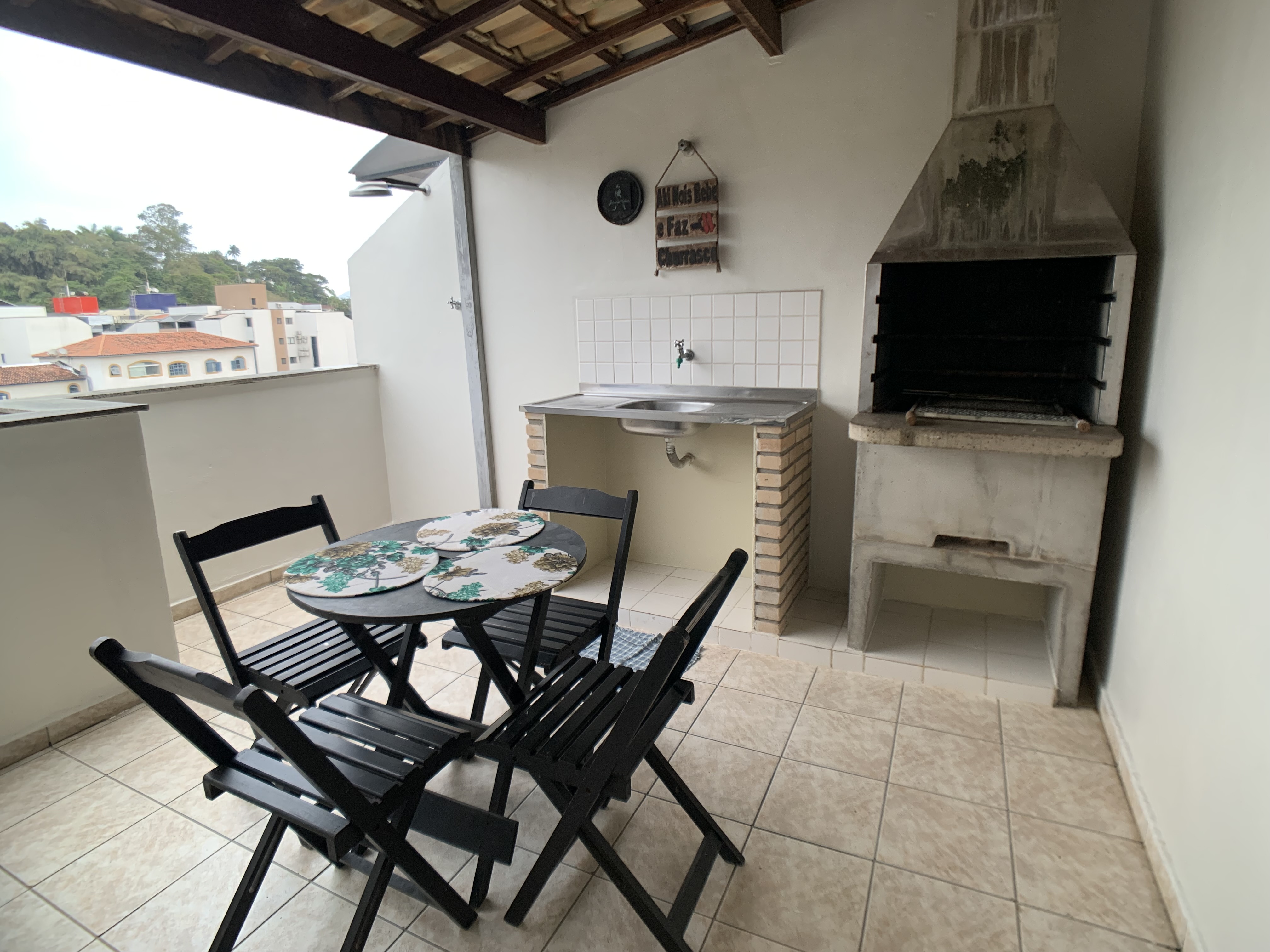 Duplex penthouse: Spotless location!