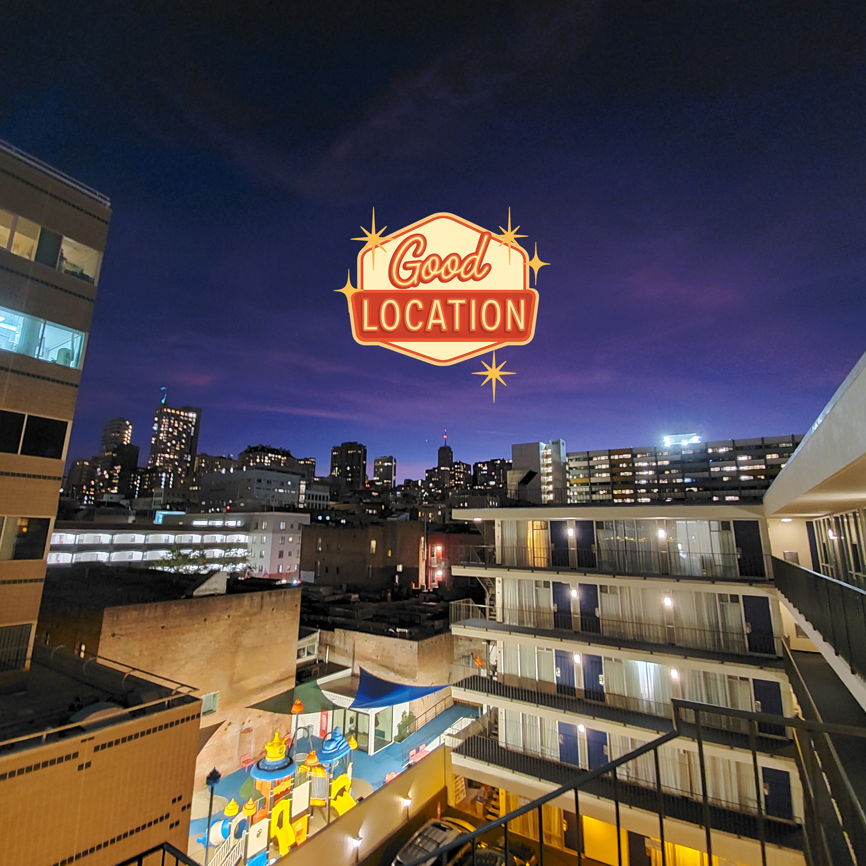 Stay in the heart of SF! Free parking. QQ