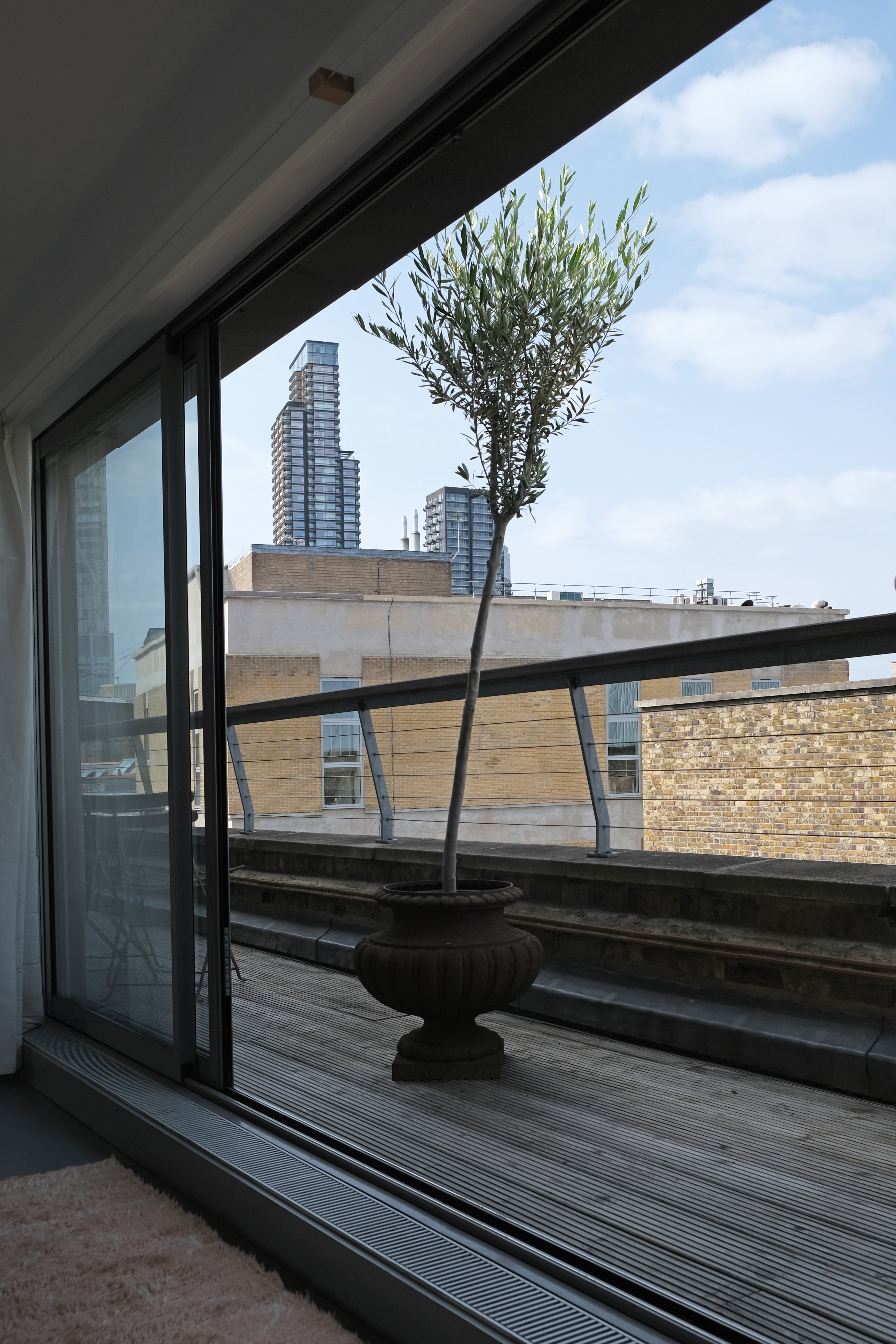 Penthouse loft London's trendiest area in Tower Hamlets, London