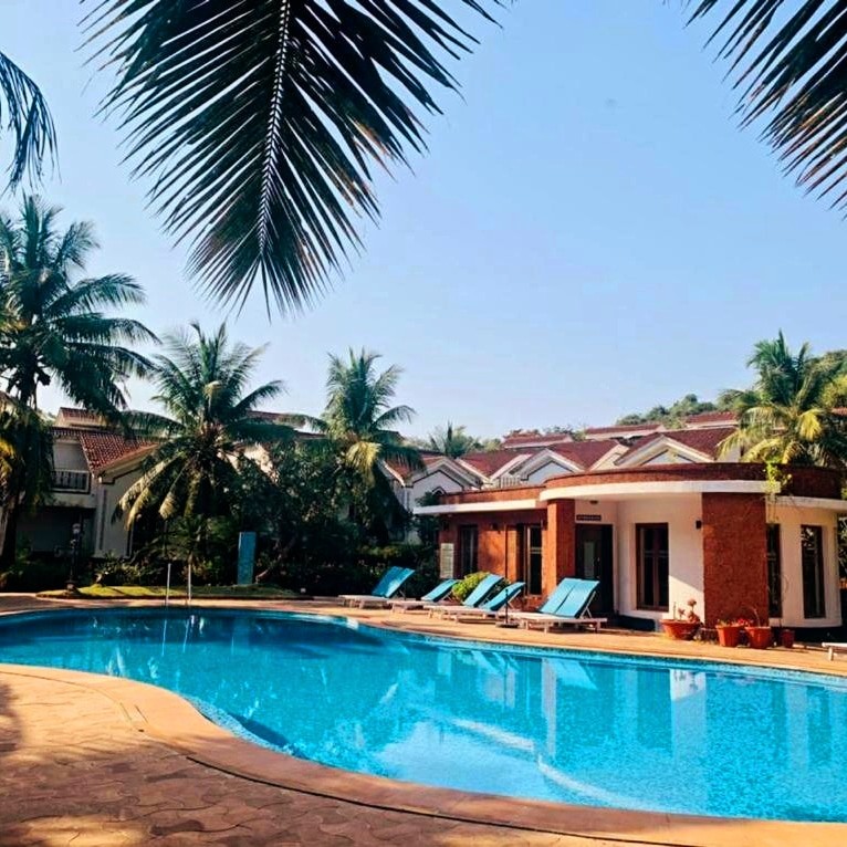 1 BHK Balcony Apartment / Pool / Near Baga/Anjuna