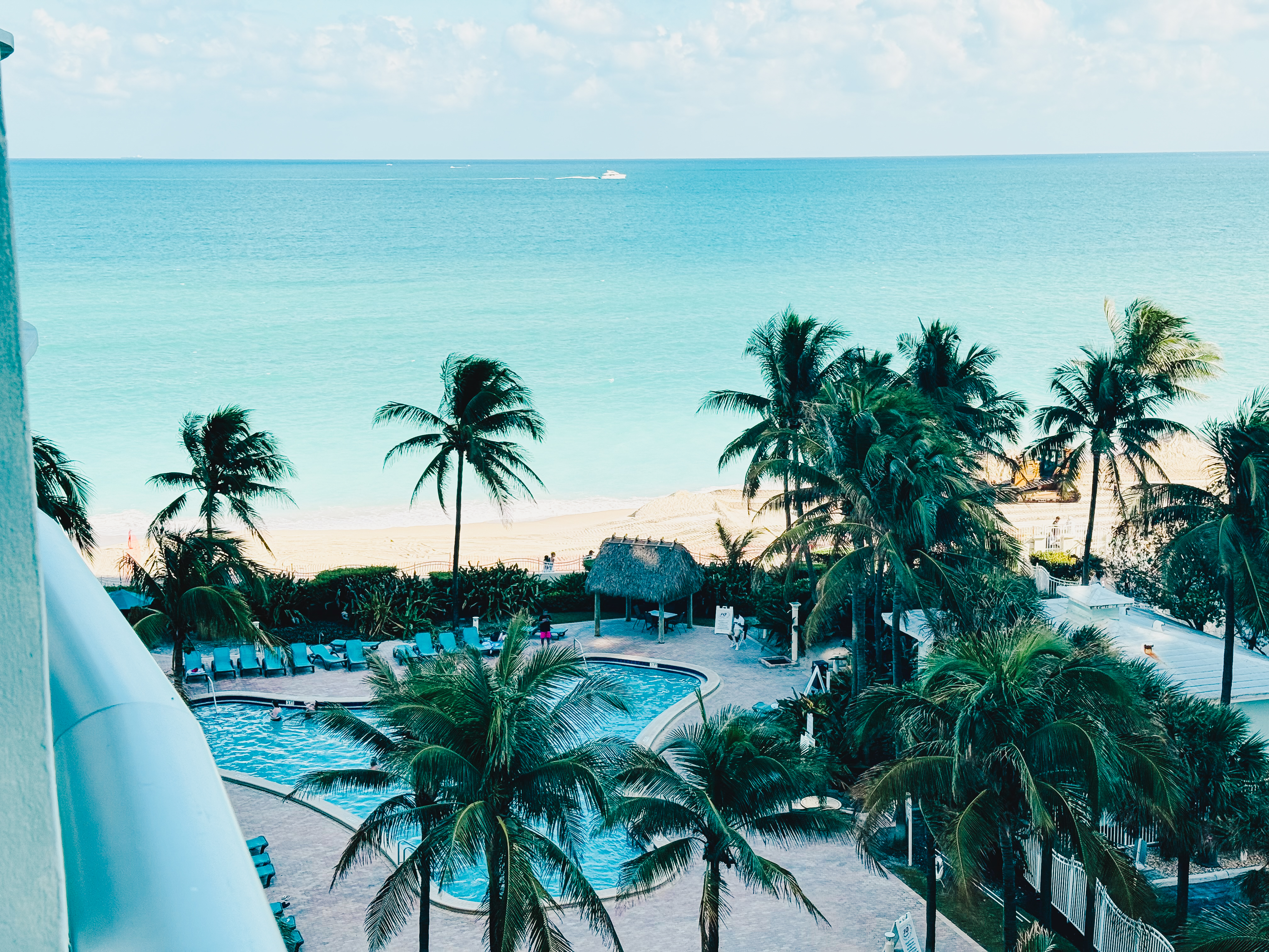 Miami Hollywood Incredible Ocean View Condo in Hollywood, Broward County
