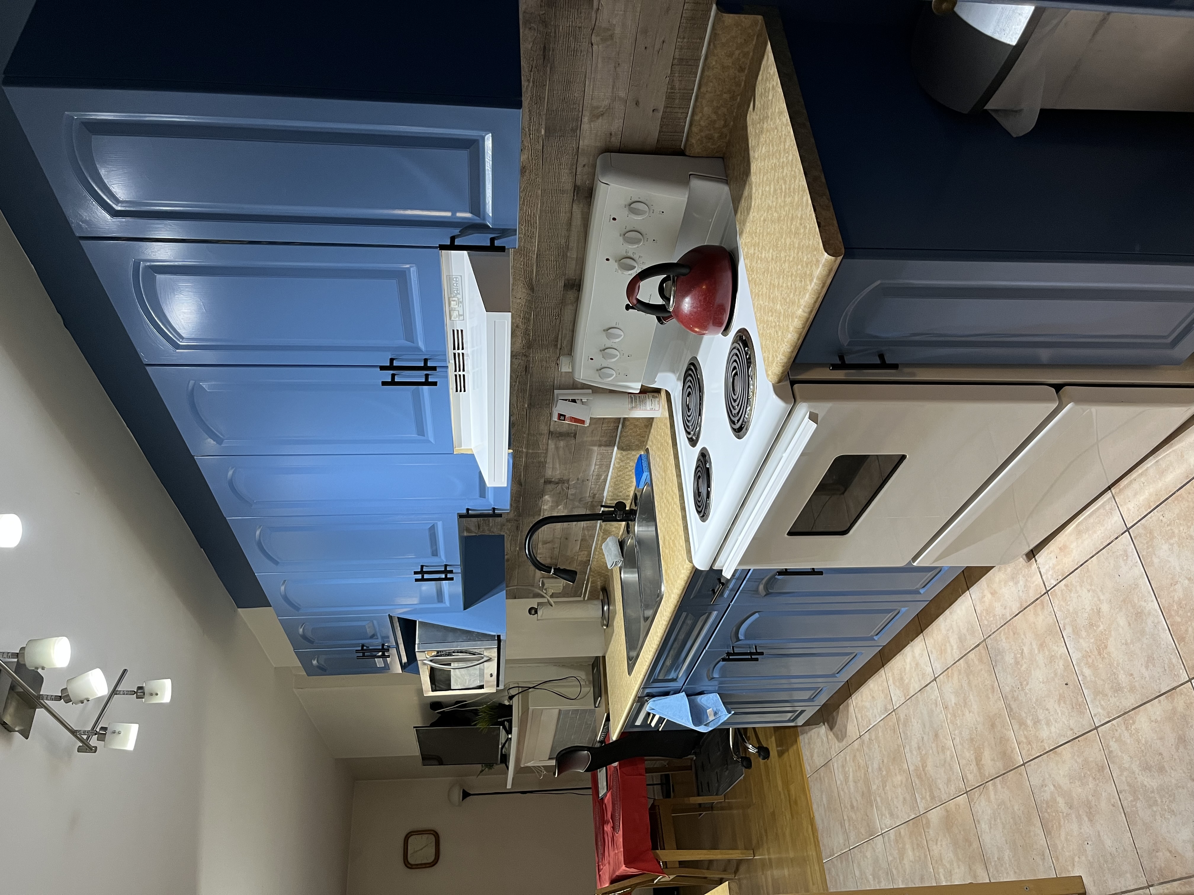 Charming Apt 2 Min Subway/sleeps 4