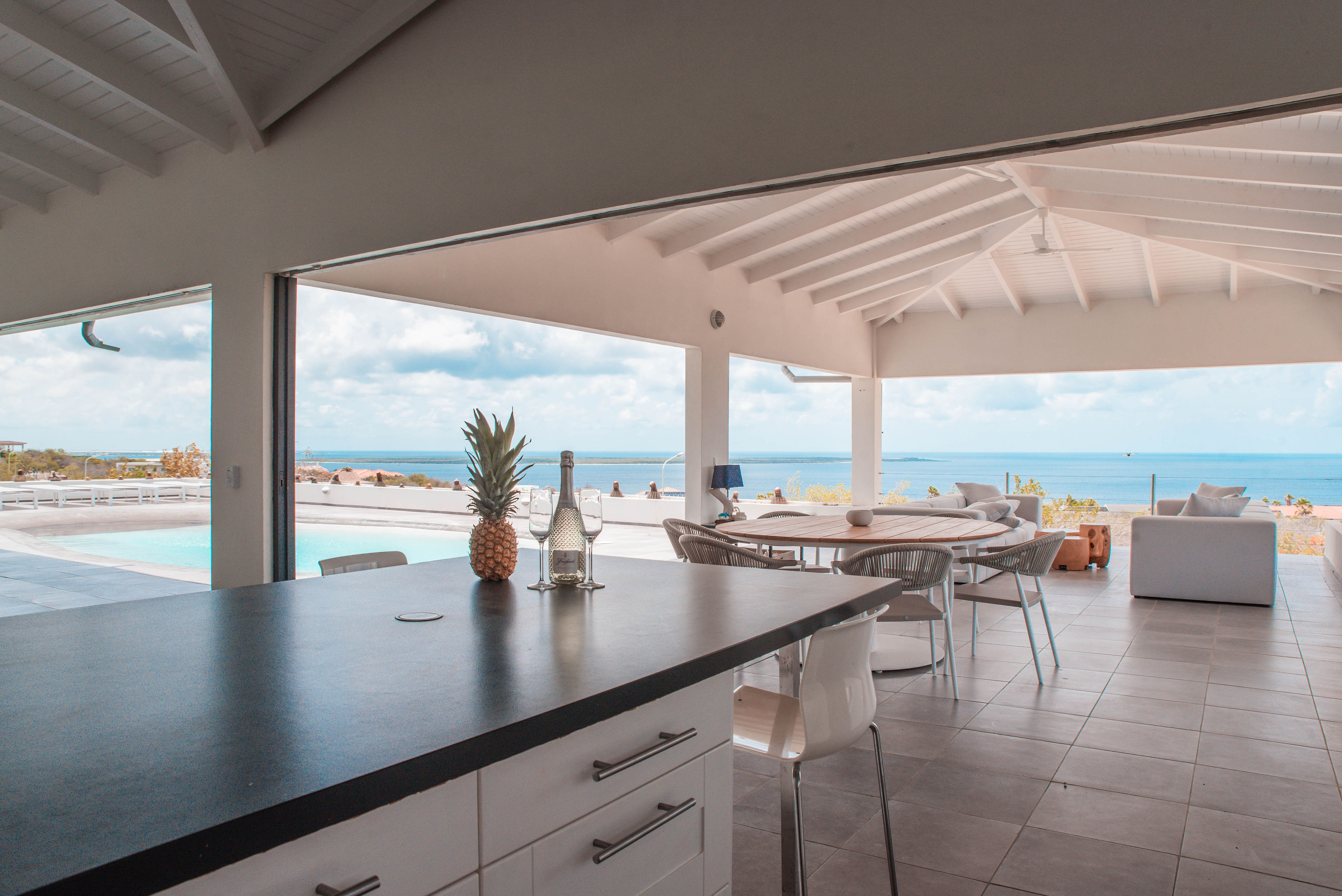 Spacious villa with great views