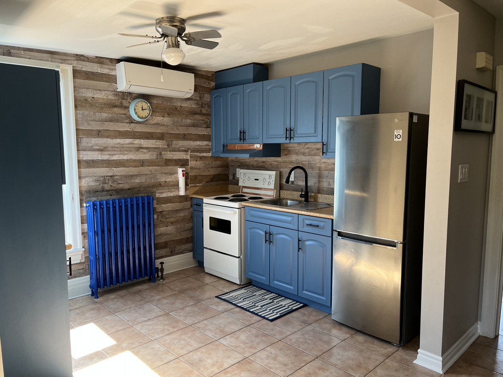 Spacious Apt w/ Rooftop Oasis 3 mins from subway