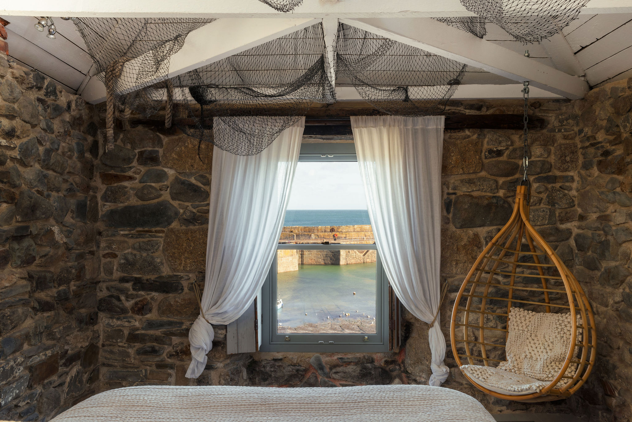 Romantic Fisherman’s Cottage on Harbour Front