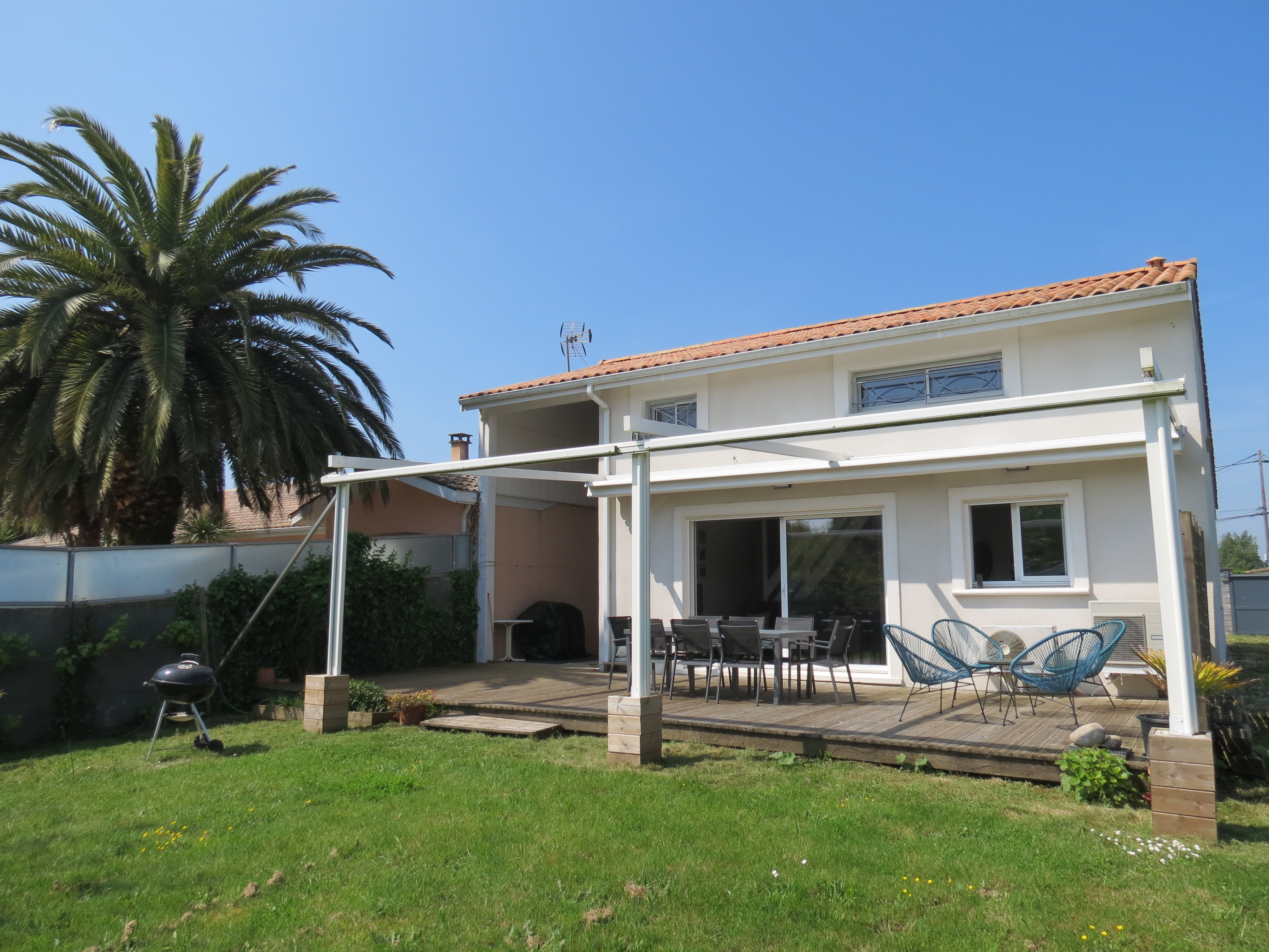 Very nice villa close to the beaches