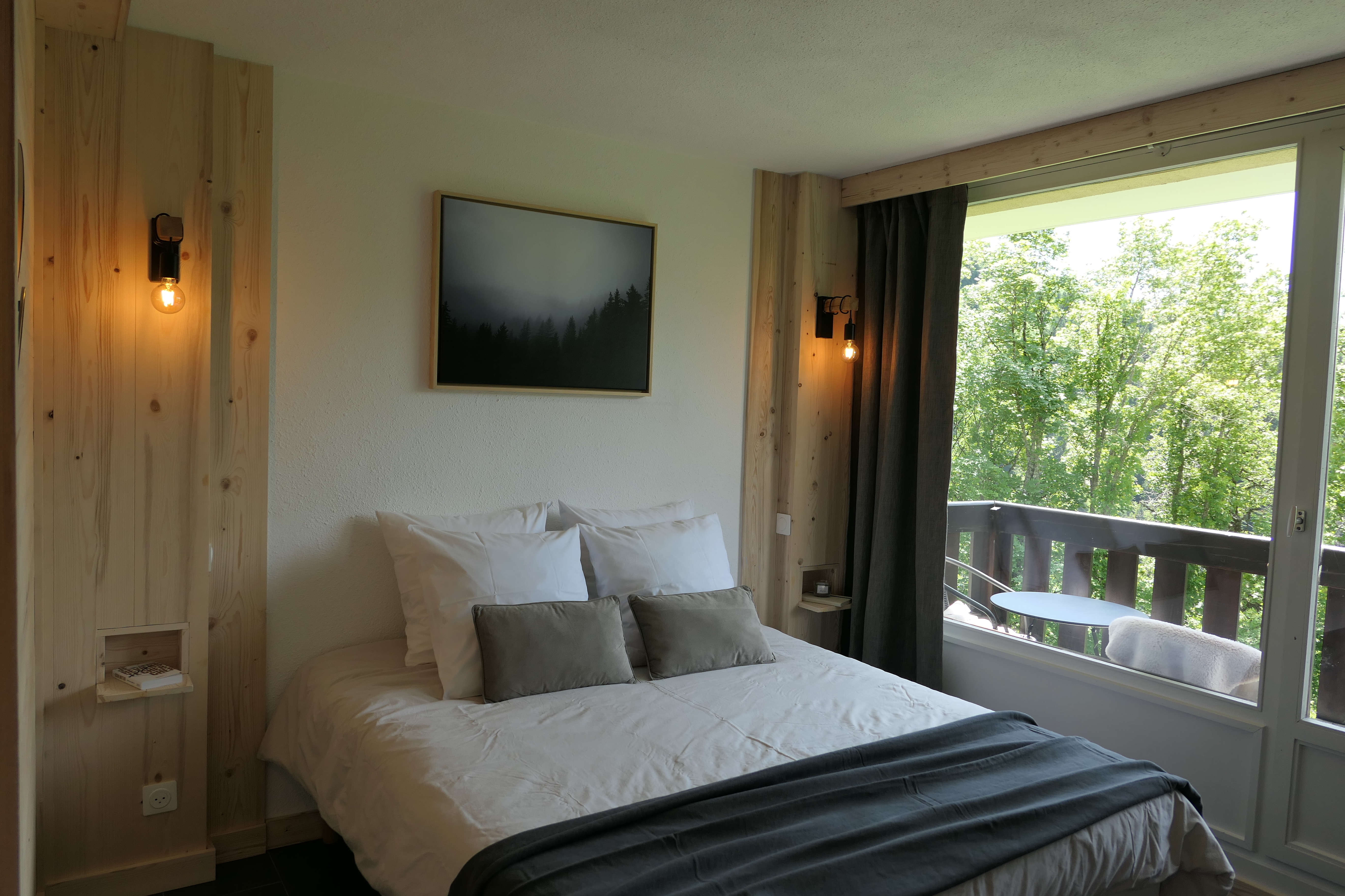 Le Flocon, asmall roof in the heart of the mountains