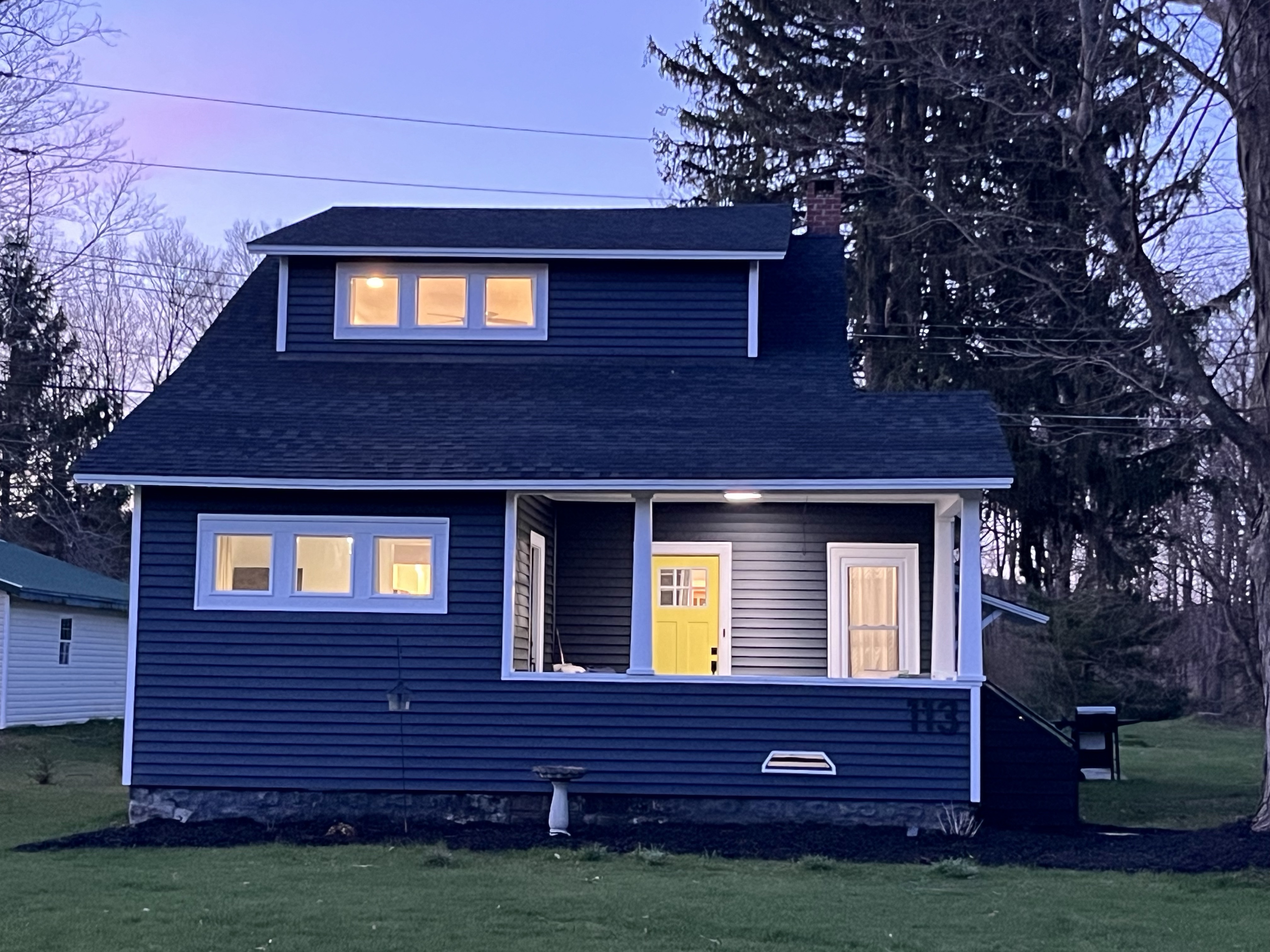 Tall Pines is a 4 bedroom cottage with lake access