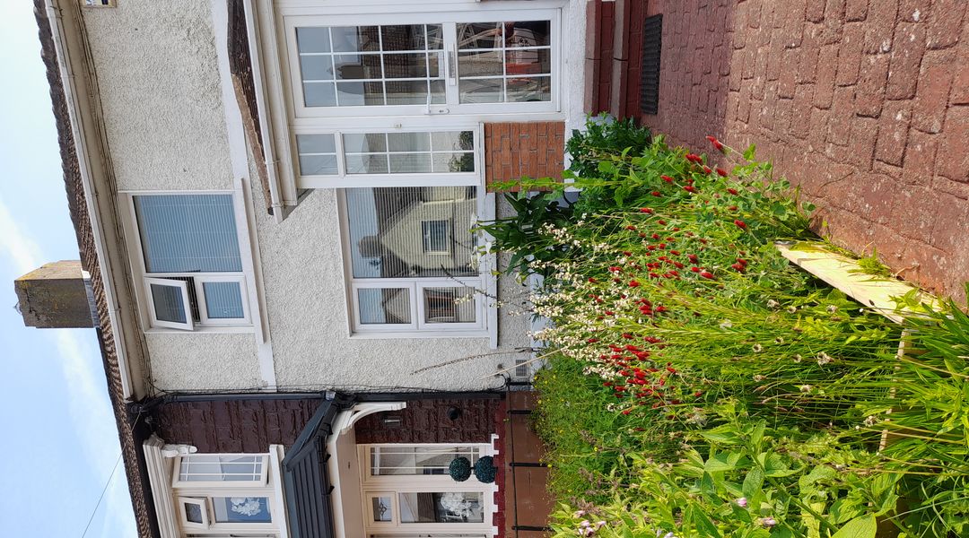 Private twin room, 15mins cycle to city in Dublin City, Dublin