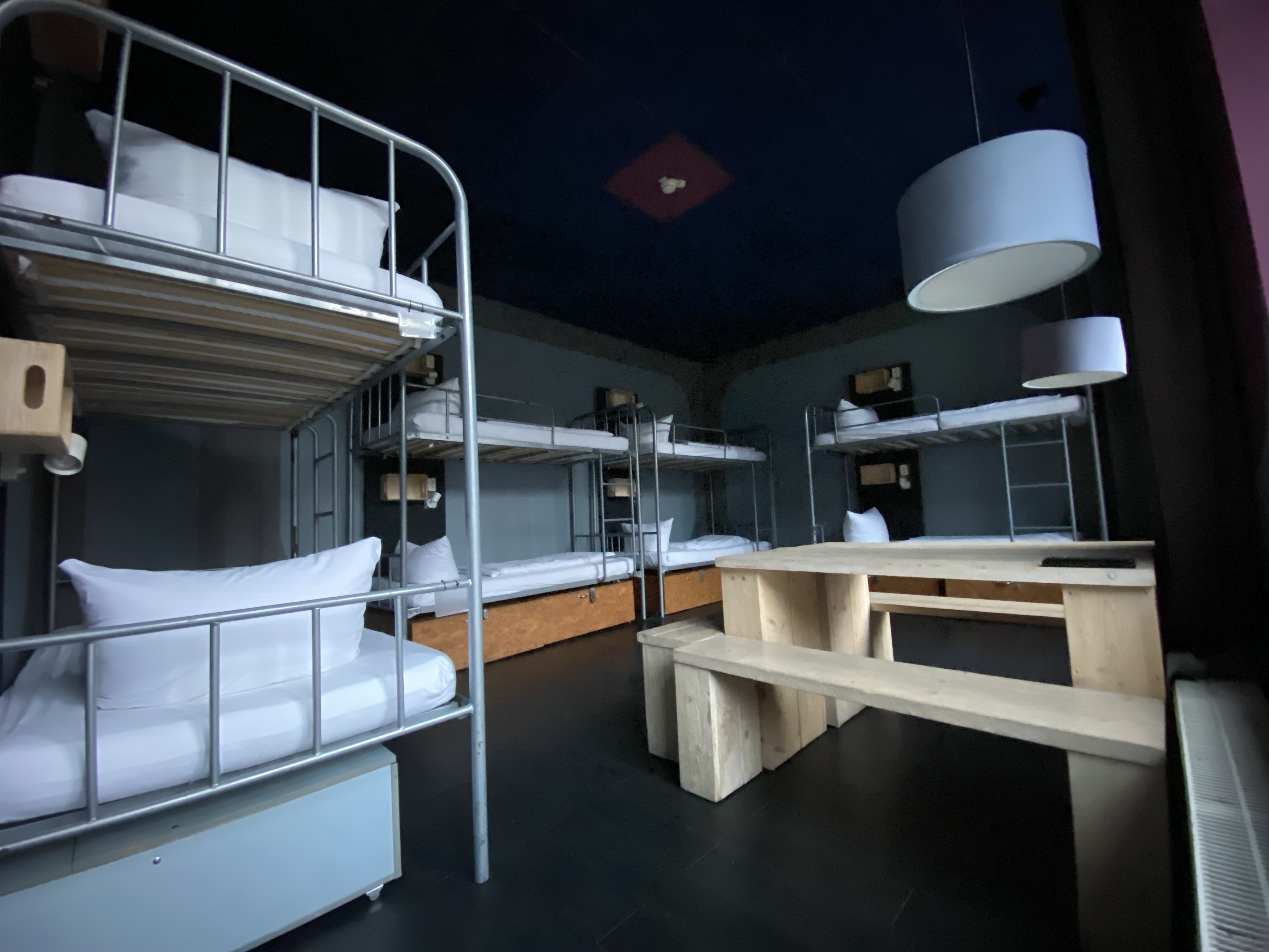bed in a 8-Bedroom mixed, Ensuite No. 1
