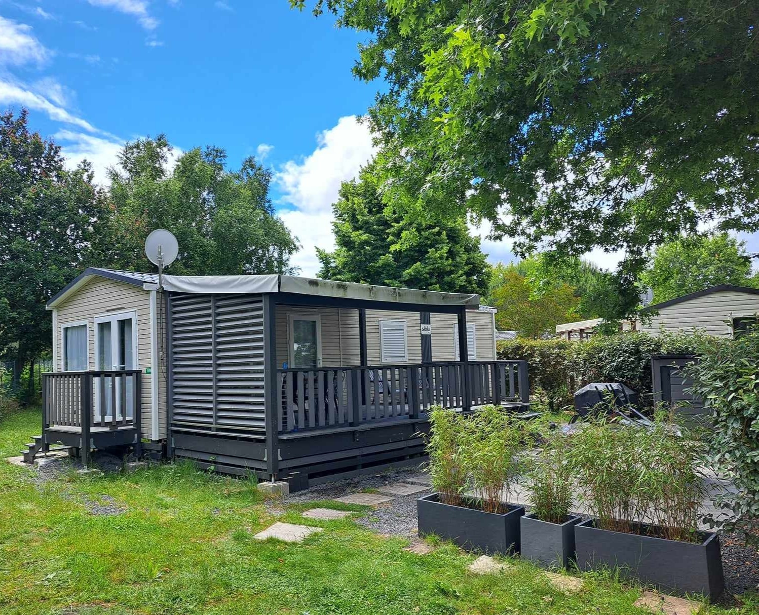 Mobil home 6/8 pers in a 4* campsite