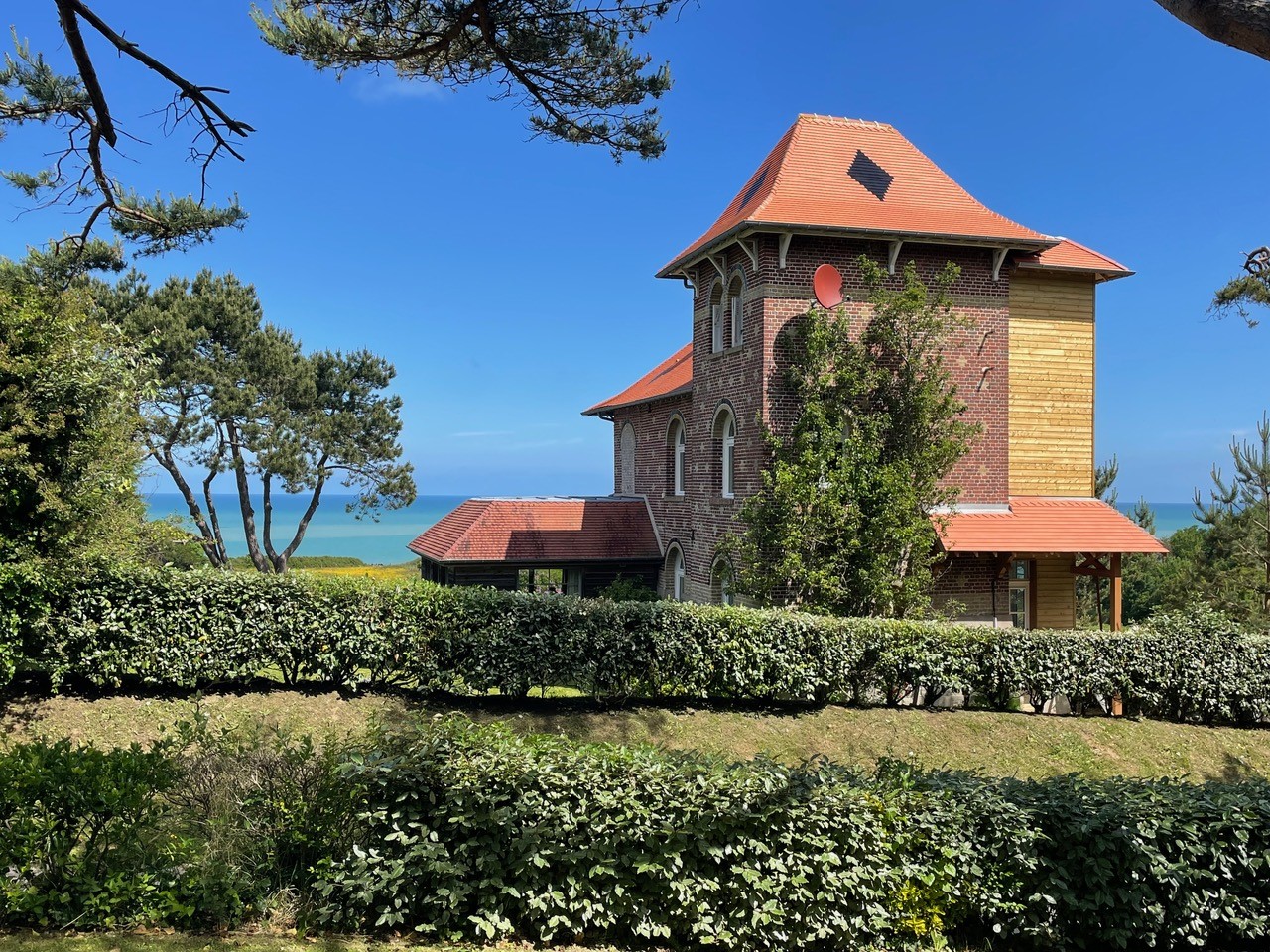 The dovecote, sea view villa beach access 300 m
