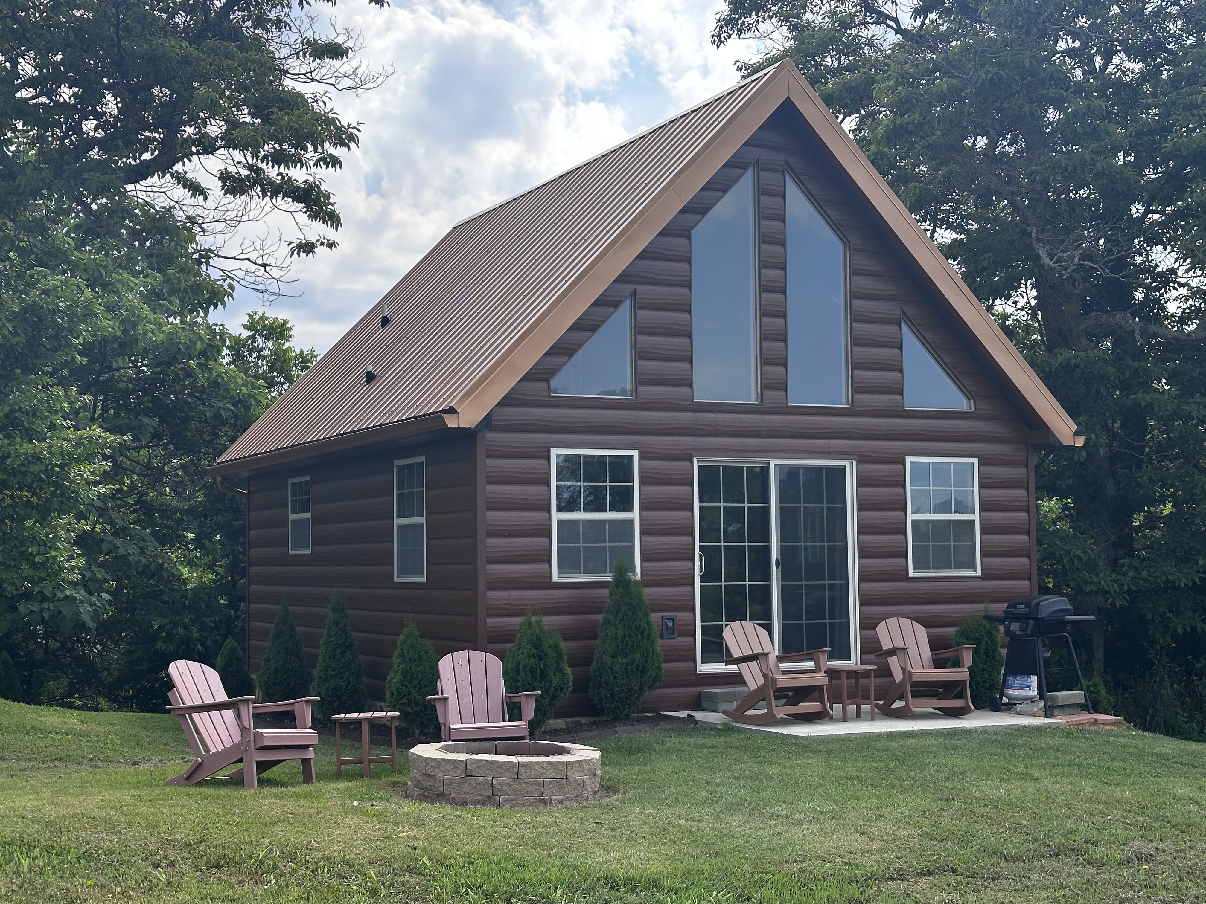 Rustic Elegance, cabin in heart of Jonesborough