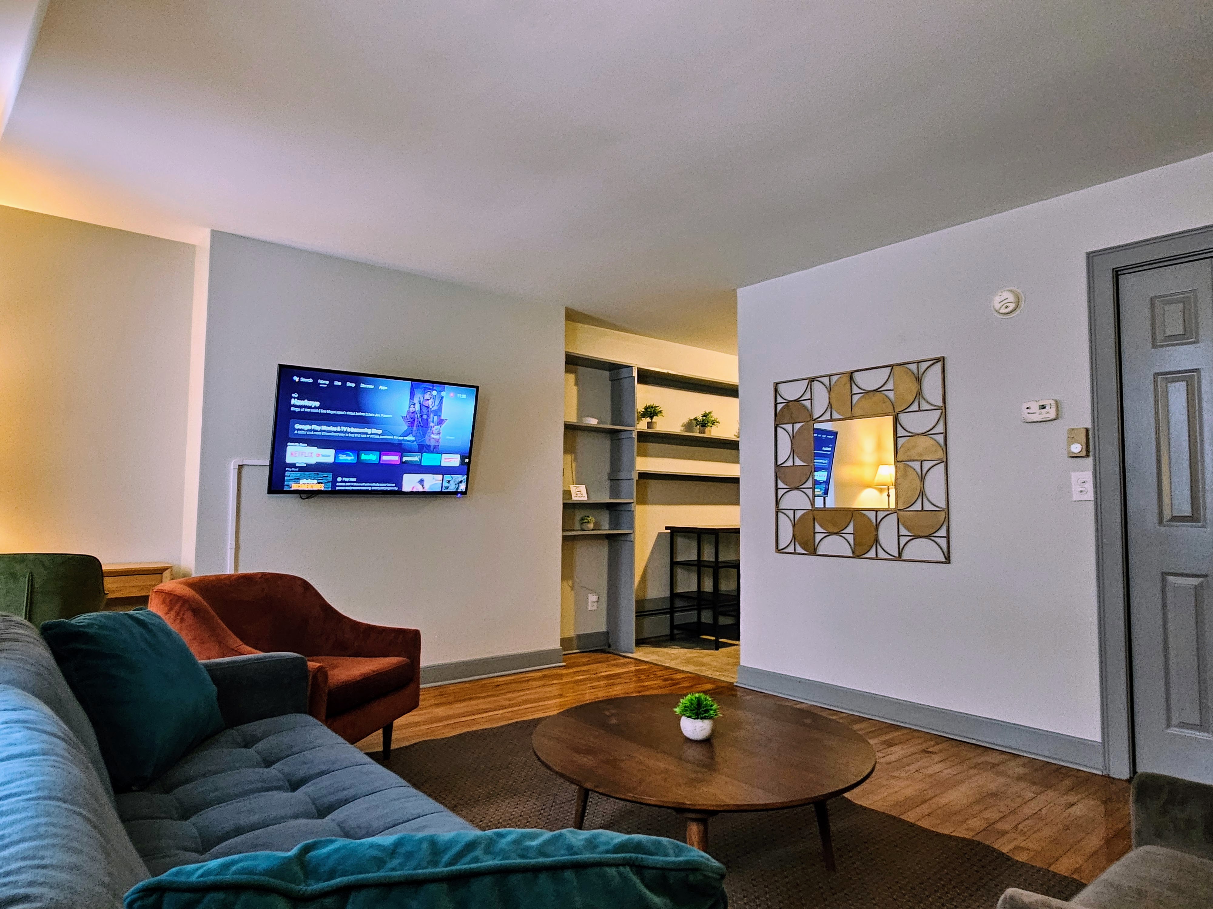 Modern & Homey 1BD/1BA Fl 1 Apt @ Downtown Albany in THIRD WARD, Albany