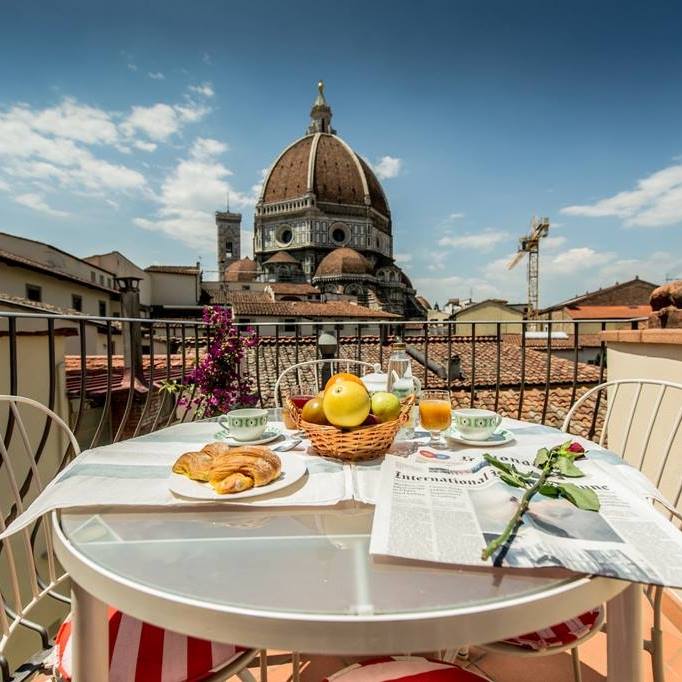 Duomo Flat Amazing view in Florence in Centro Storico, Florence