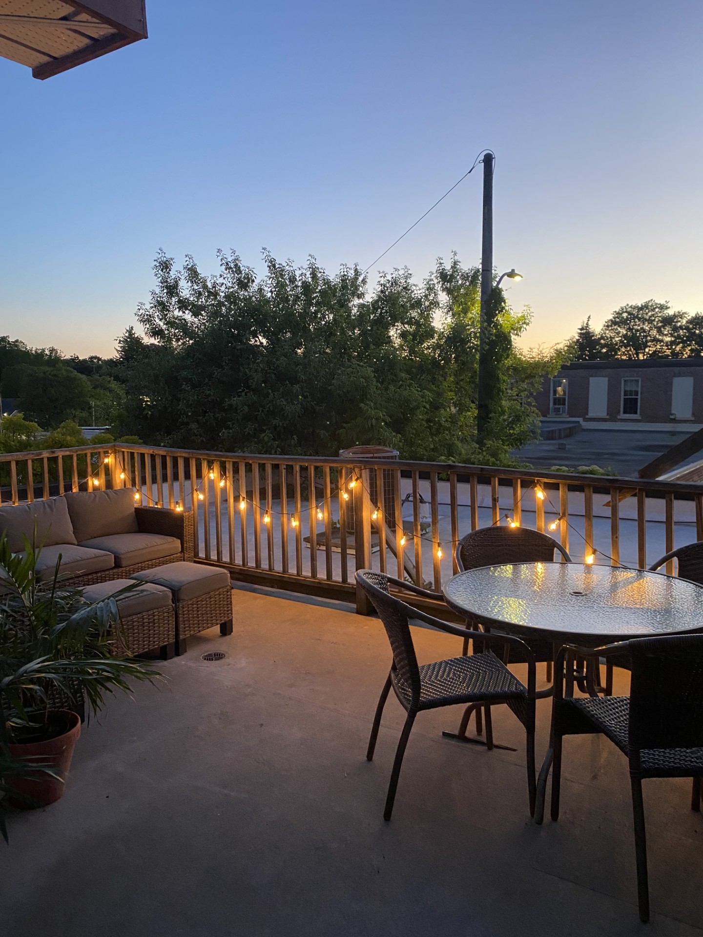 Pretty Pretty Too  | Downtown | Rooftop Patio