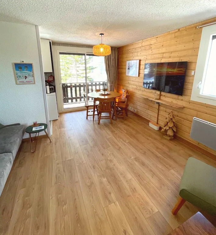 Super Apartment in Vars 1850