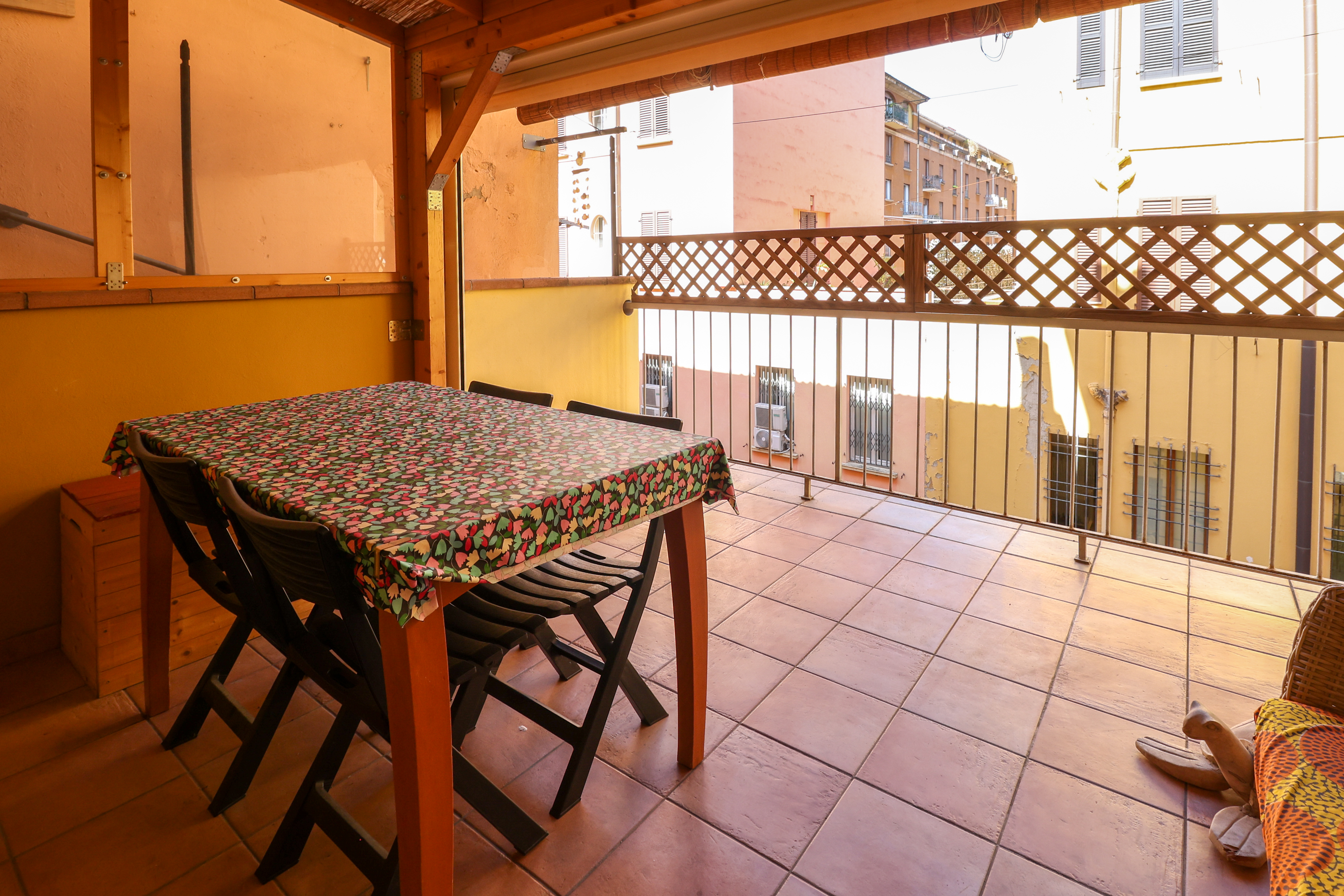 cosy apartment downtown with terrace in Santo Stefano, Bologna