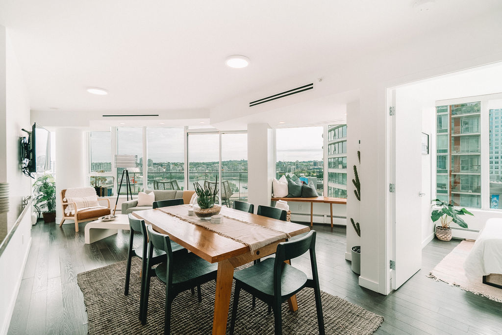 Arbutus Flat | A Cozy, Aesthetically-Driven Stay