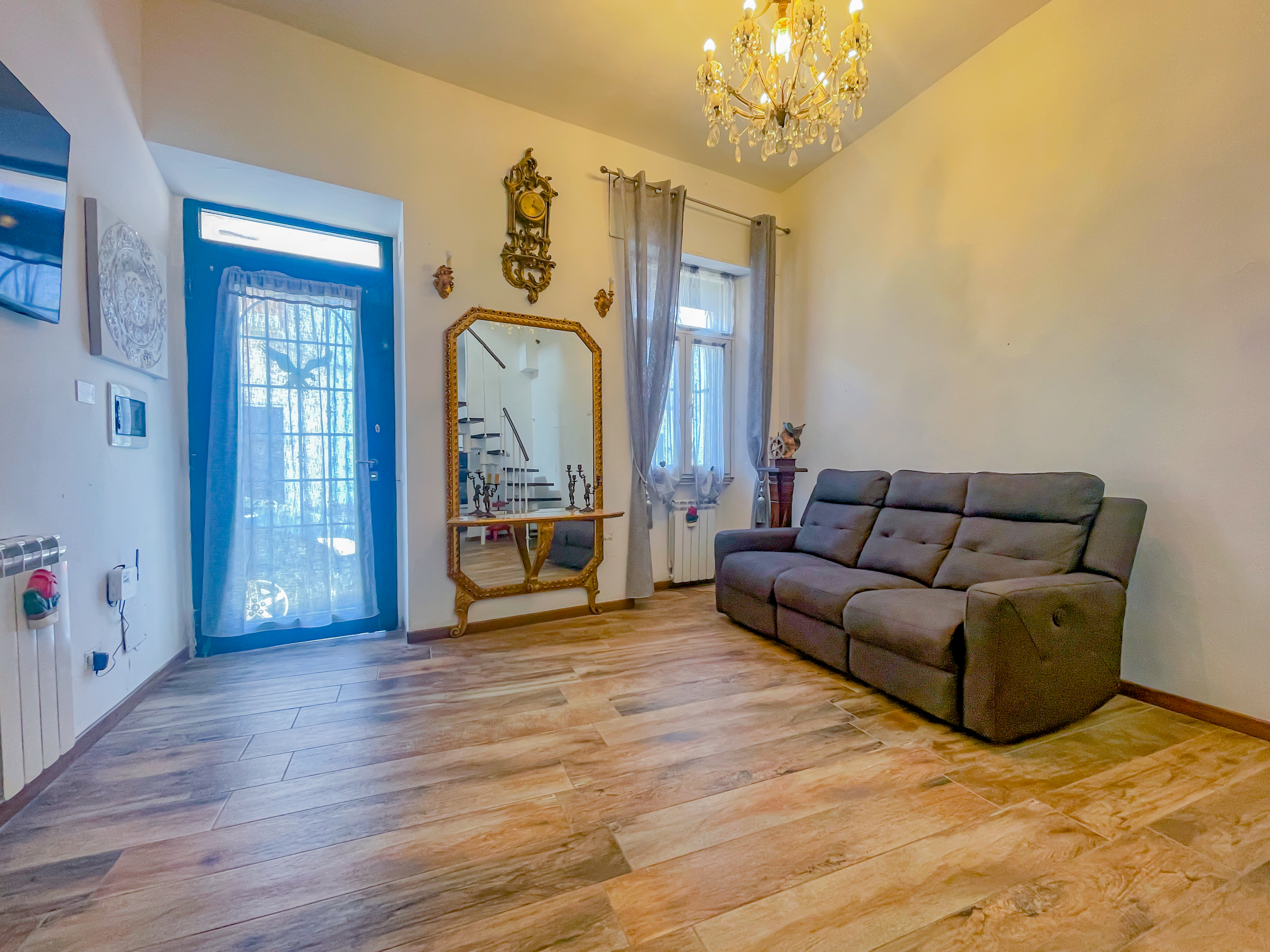 Centrally located with 7 beds