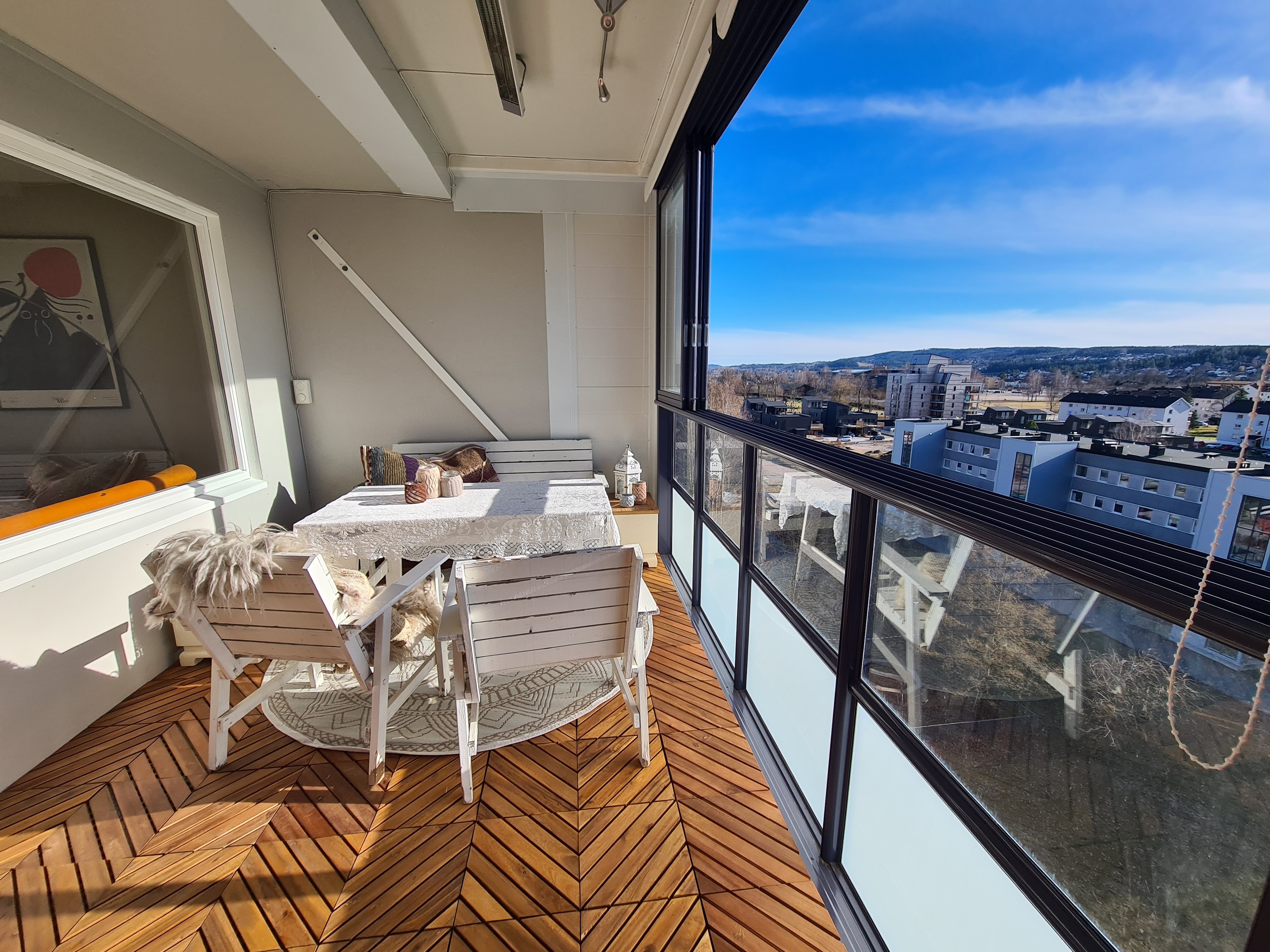 Newly renovated convenient apartment, free parking