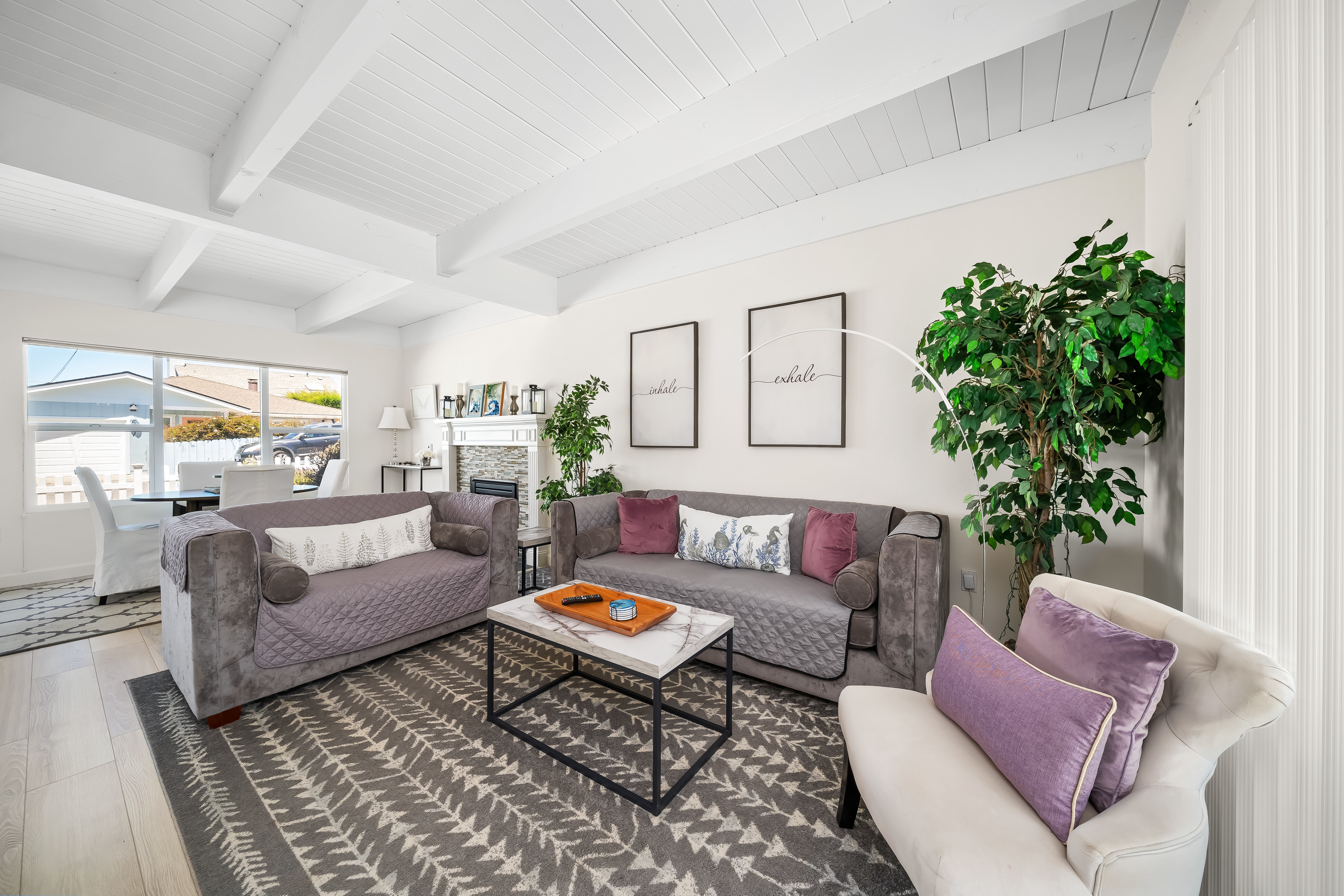 Tjs Home on the Hill w/Ocean Views 2 Queen & Full
