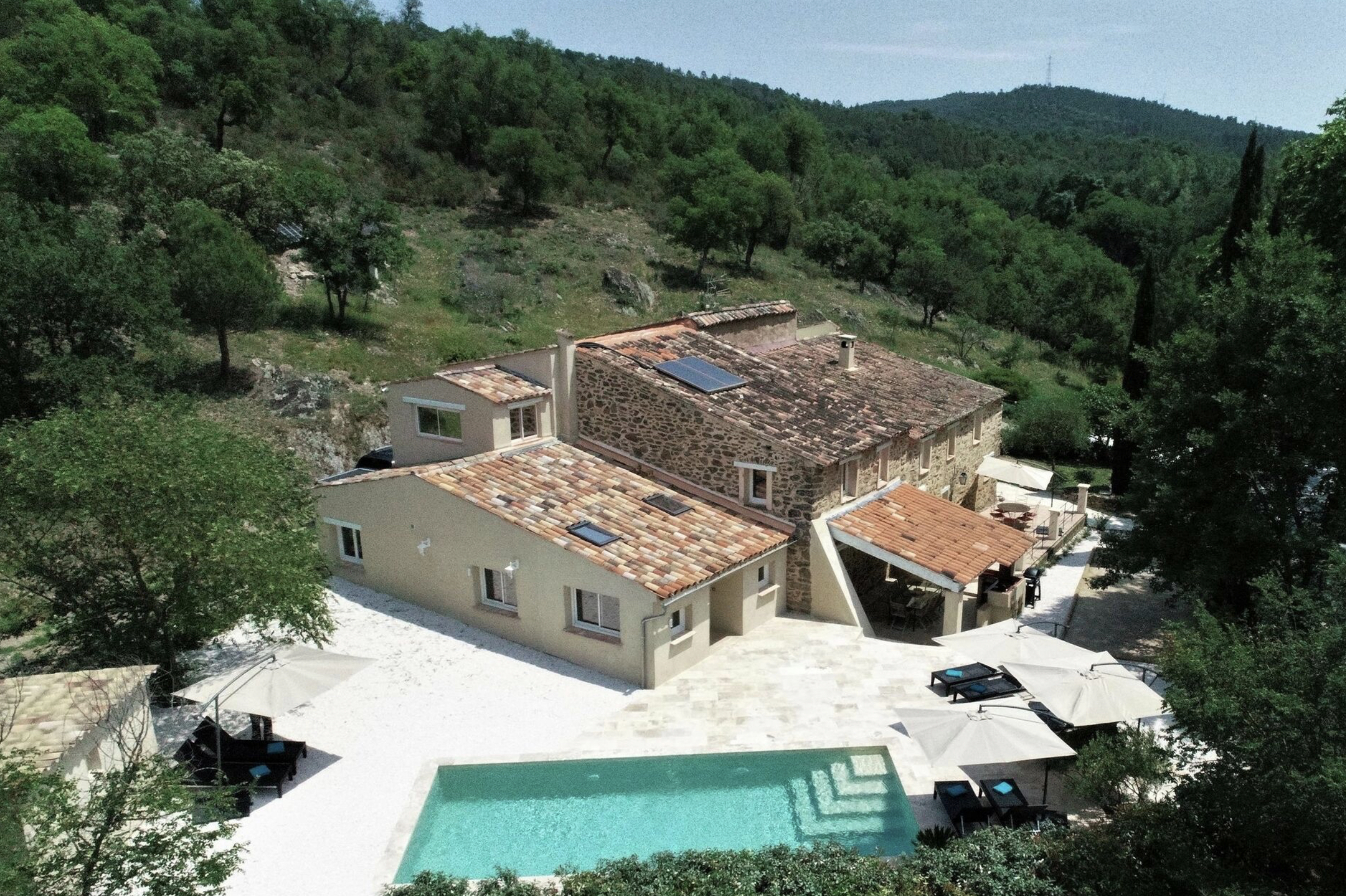 Bastide La Maura in the Maures massif