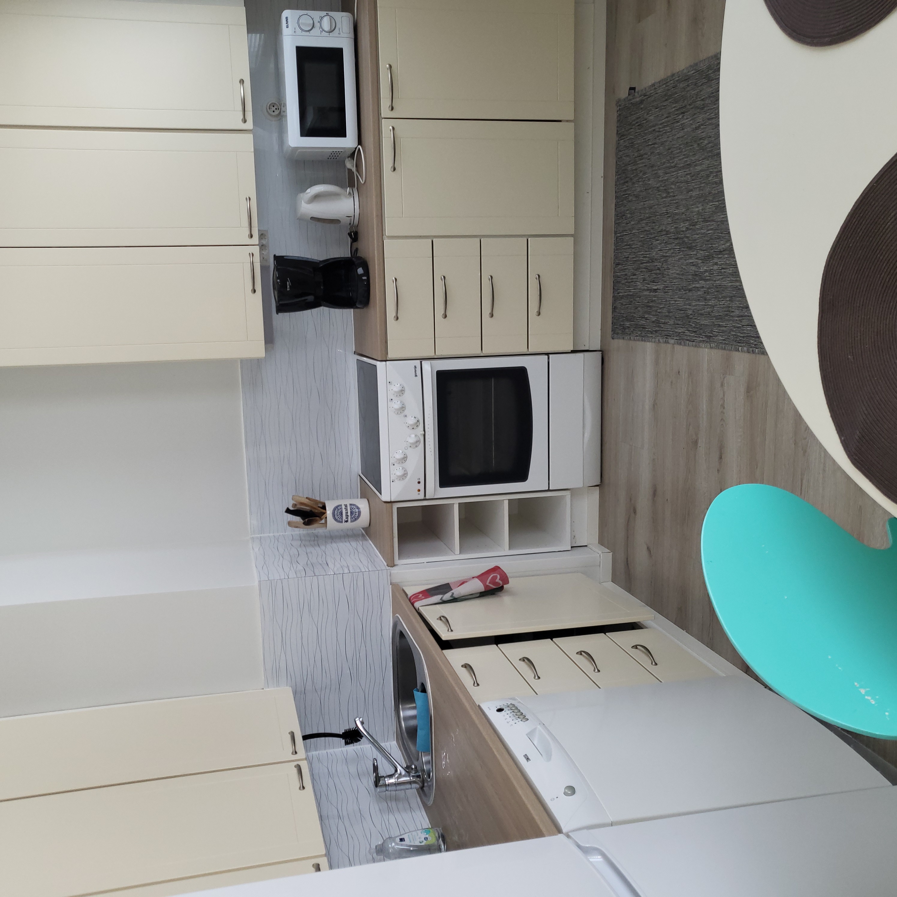 Spacious one-bedroom apartment near nature
