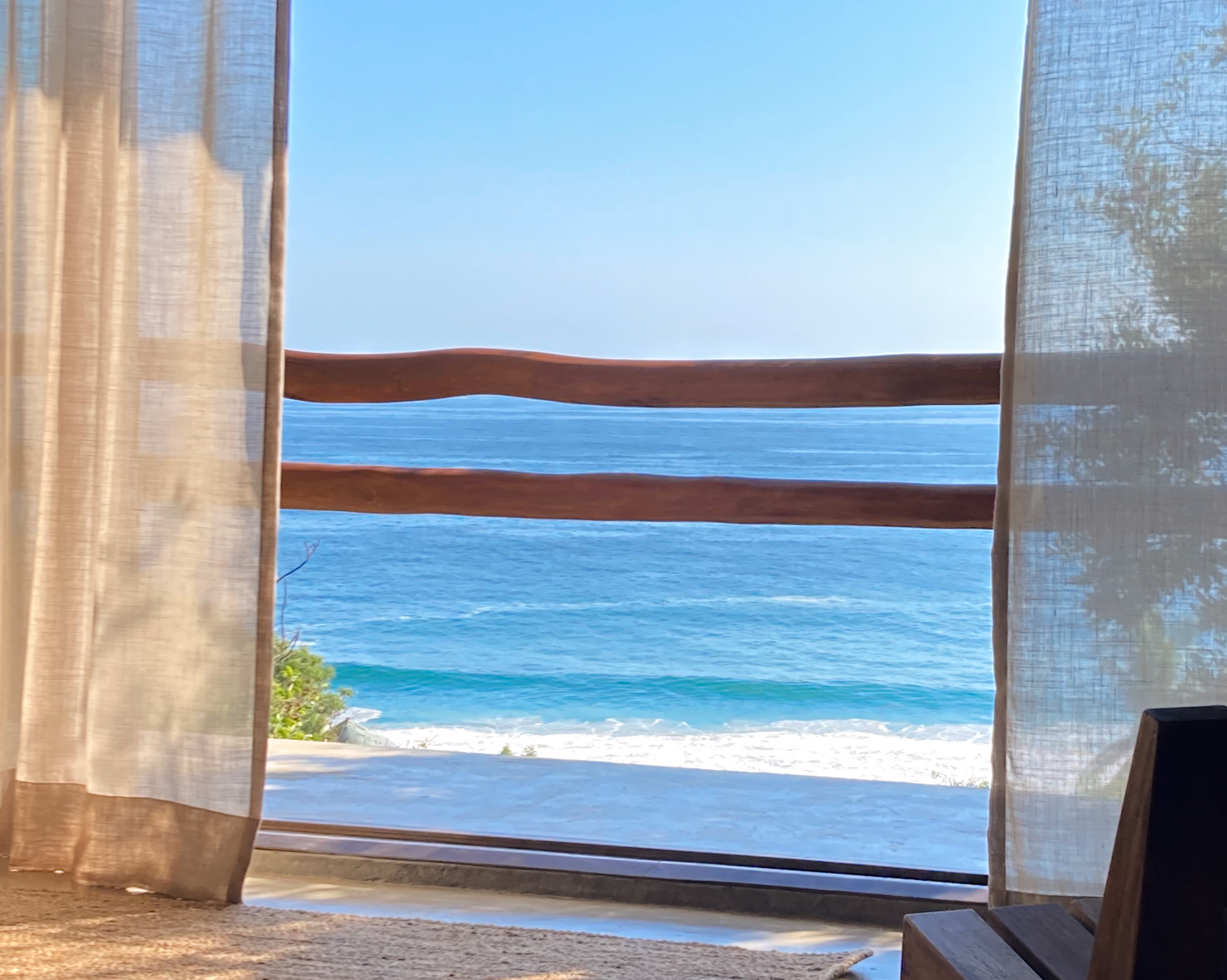 Designer Suite in Luxury Oceanfront Villa - 