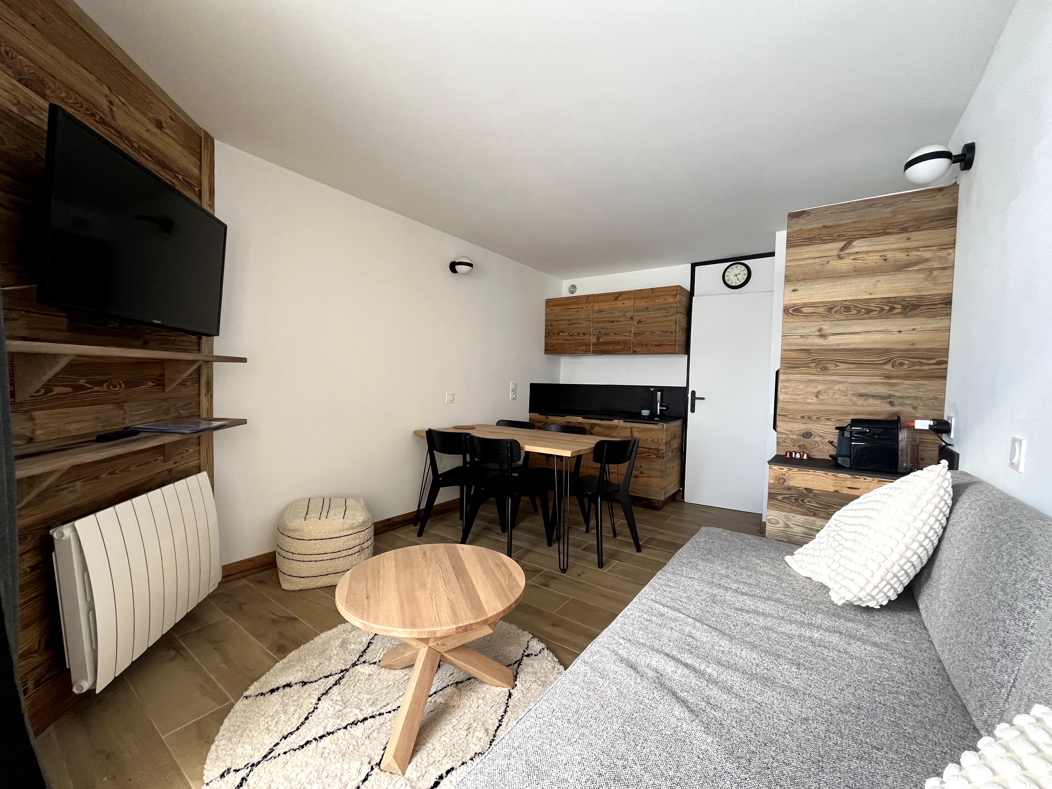 Apartment on the slopes with a view, 2 bedrooms