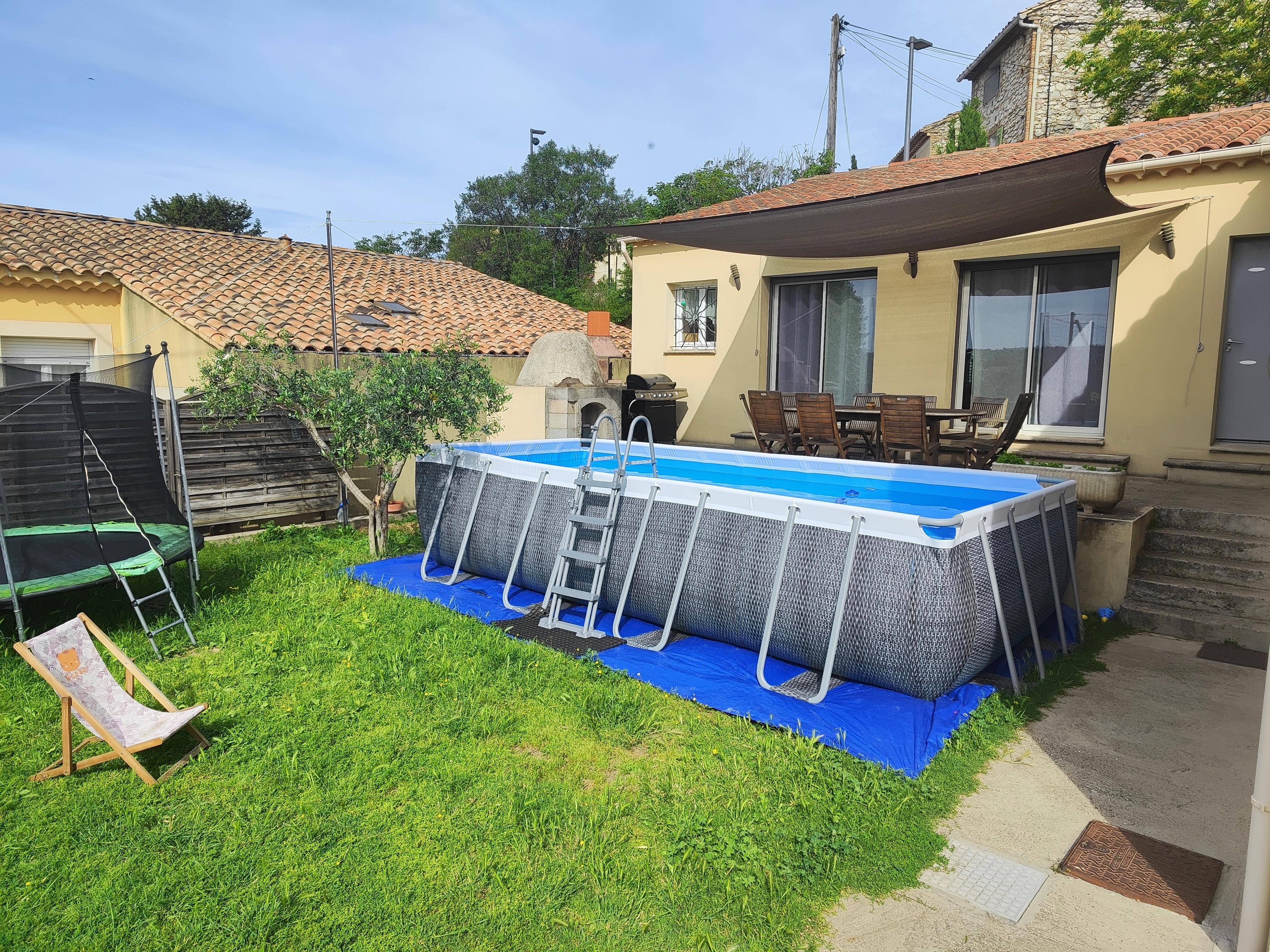 Large modern house with 4 CH A/C and pool