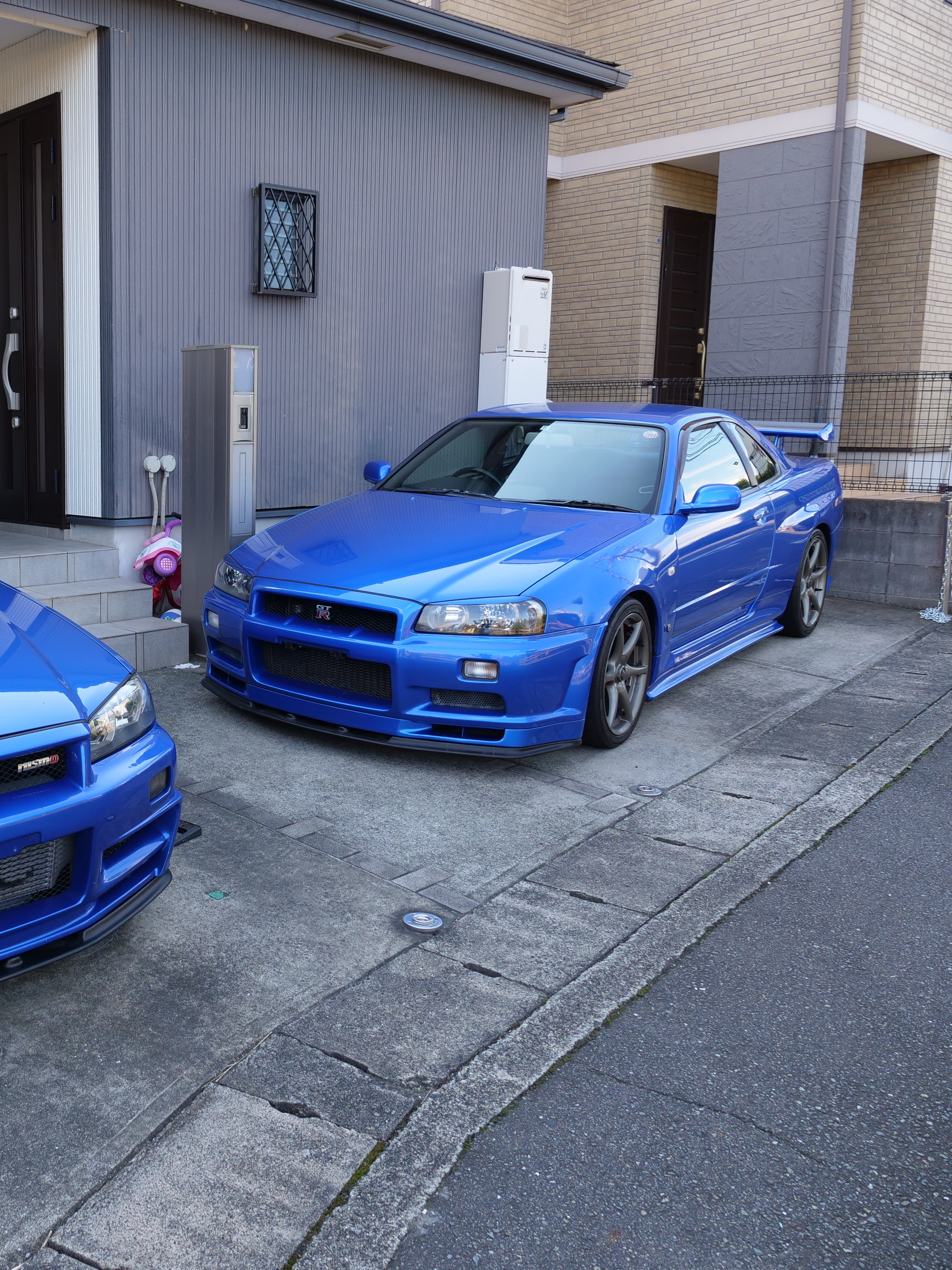 Nachtliche Fahrt Im Blauen Skyline Gt R R34 Zum Jdm Airbnb Nachtliche Fahrt Im Blauen Skyline Gt R R34 Zum Jdm Airbnb