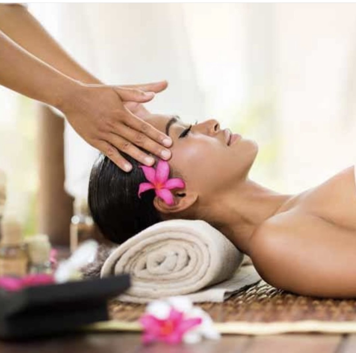 Спа массаж. Ароматерапия девушка. Спа массаж. Спа массаж. Пелоид геранды.