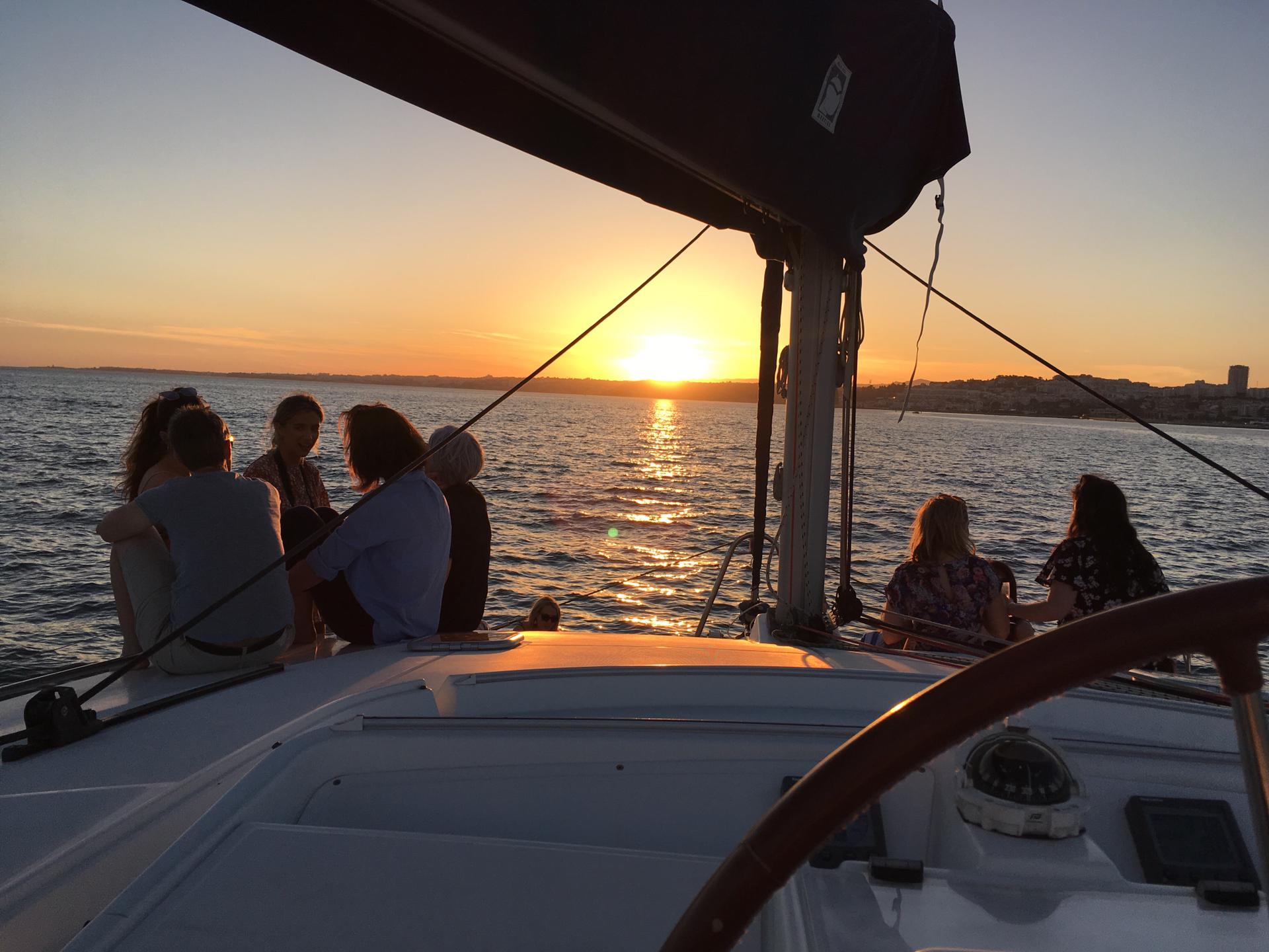 passeio-vela-em-lisboa-airbnb