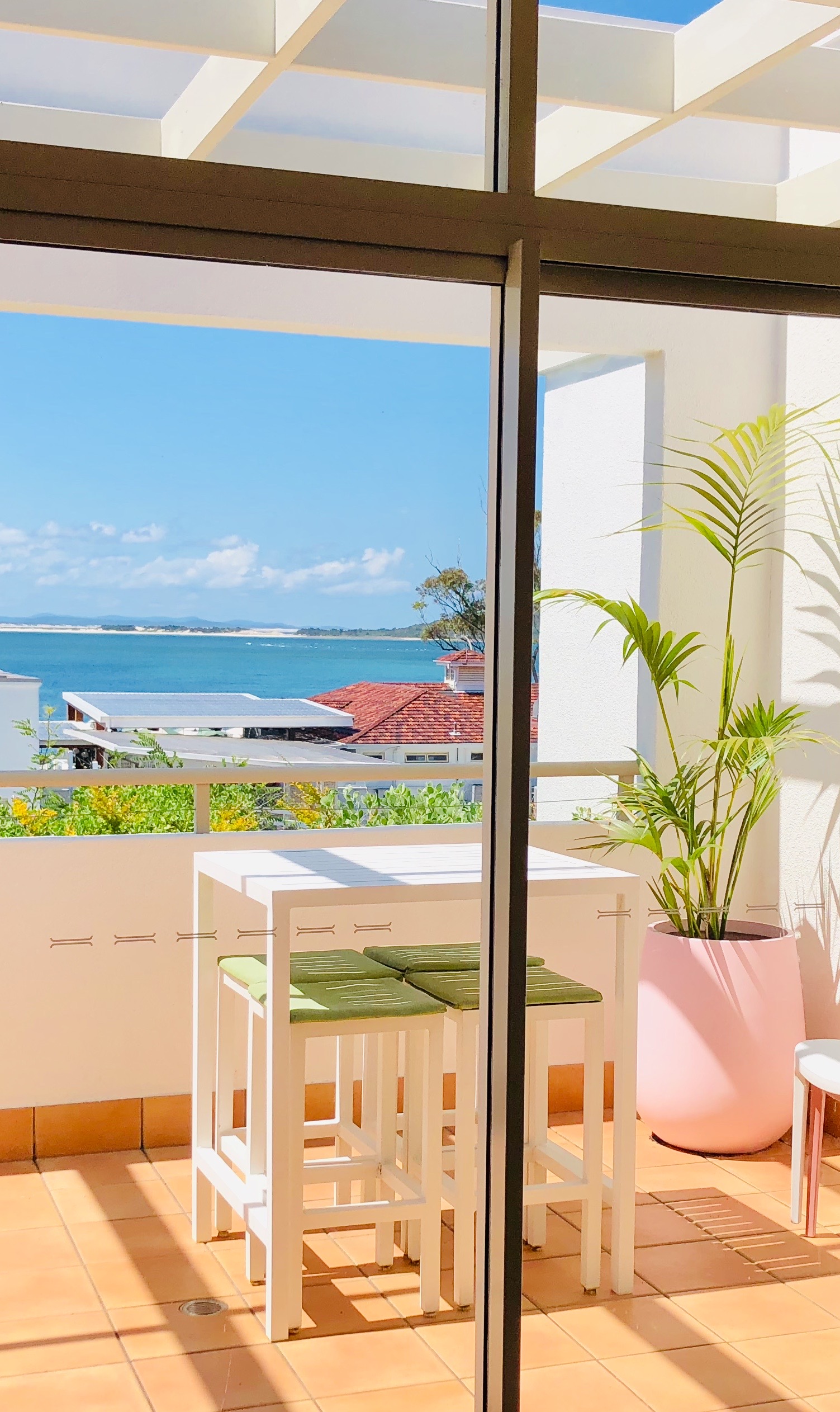 Spacious villa with water views (includes linen)