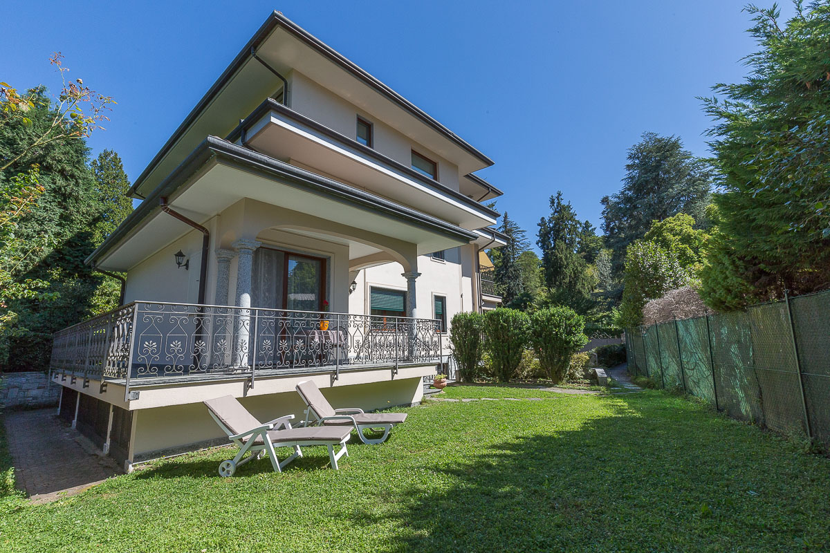 La Petite Dame-Lake Maggiore, Verbania Pallanza