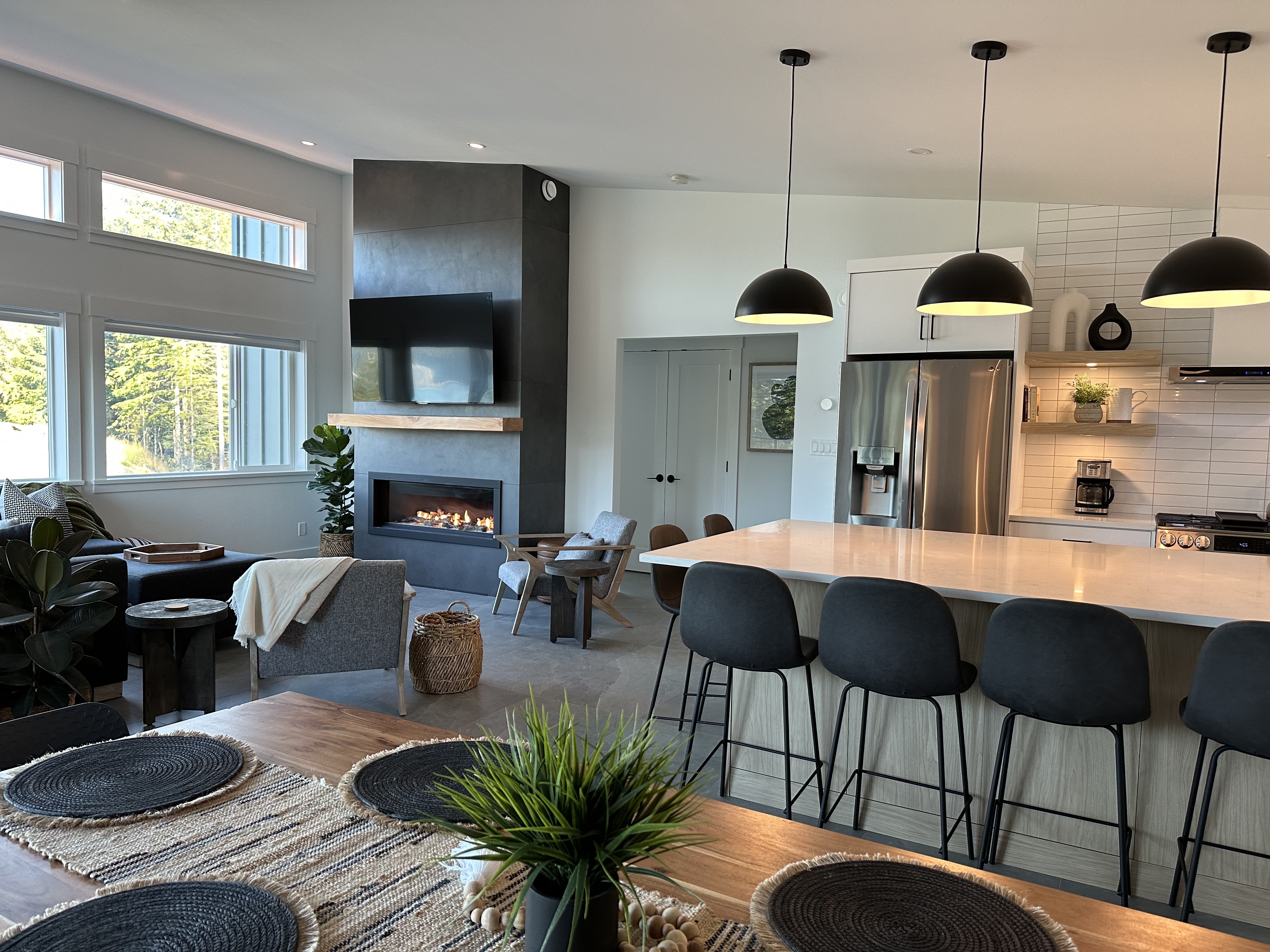 Beachview Retreats Luxury w/ Hot tub & View