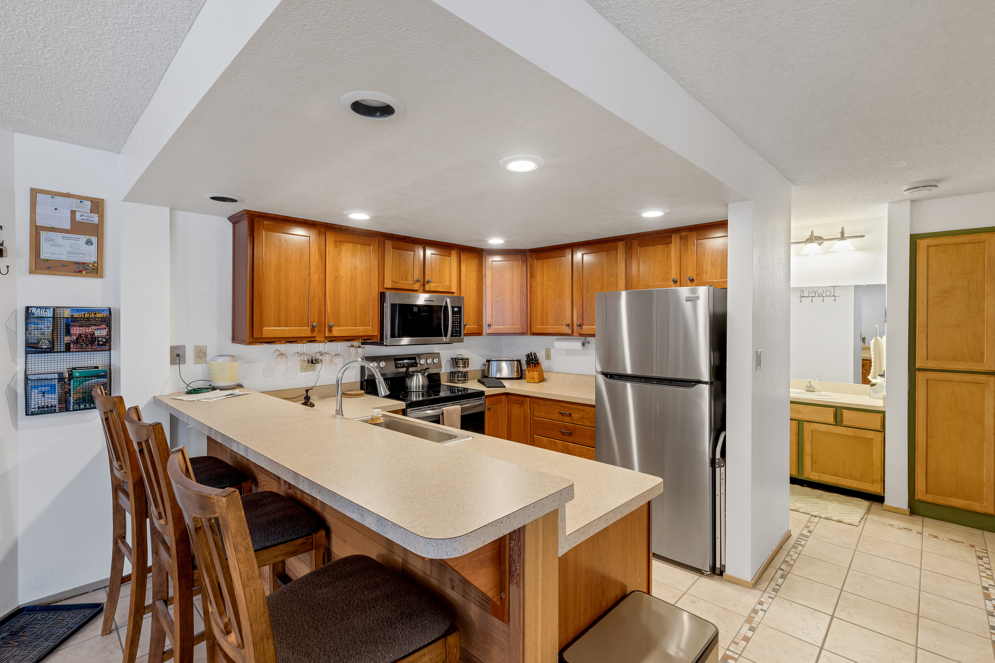 Ski-In/Ski-Out Giant Steps Corner Unit Condo