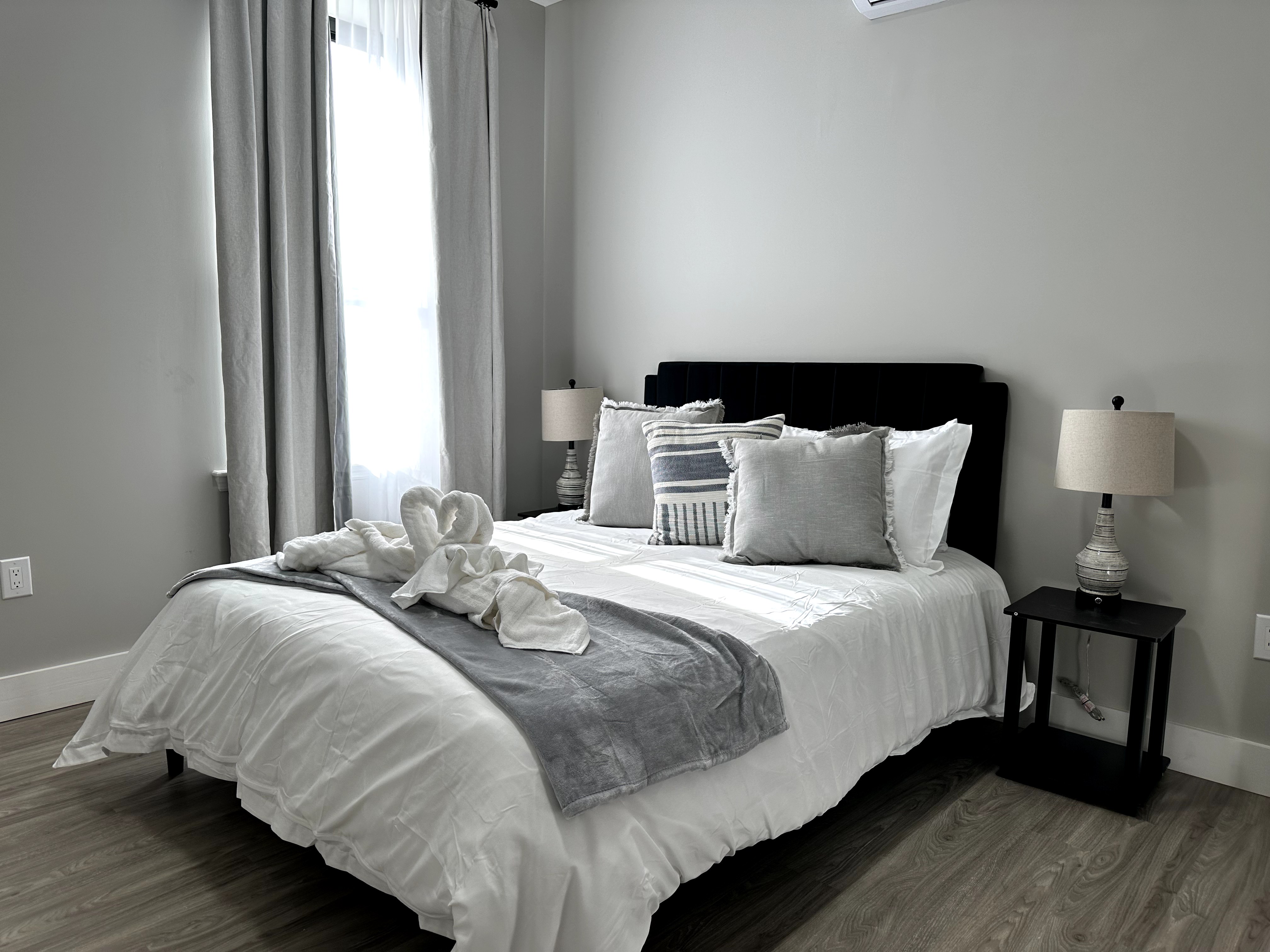 *Spacious* Modern 1 Bedroom RARE Apt w GYM in THIRD WARD, Albany