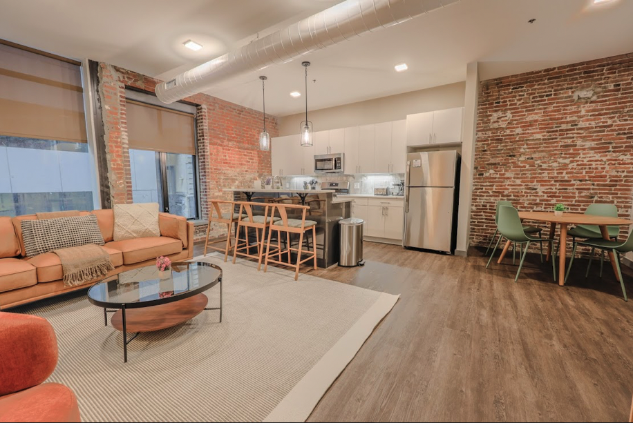 Chic Modern 2 bed Apartment W/ Exposed Brick in Downtown, Boston