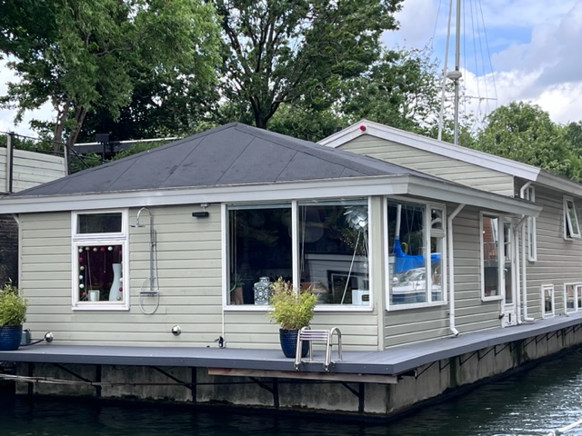 Houseboat,Centre,Garden, Breakfast, Cheap parking