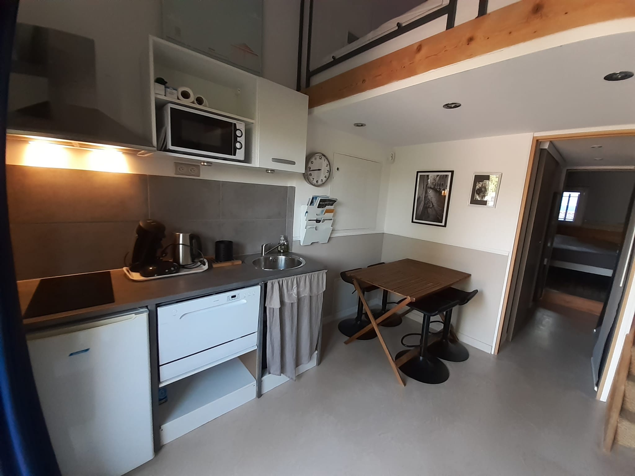 Apartment 4 people, near downtown