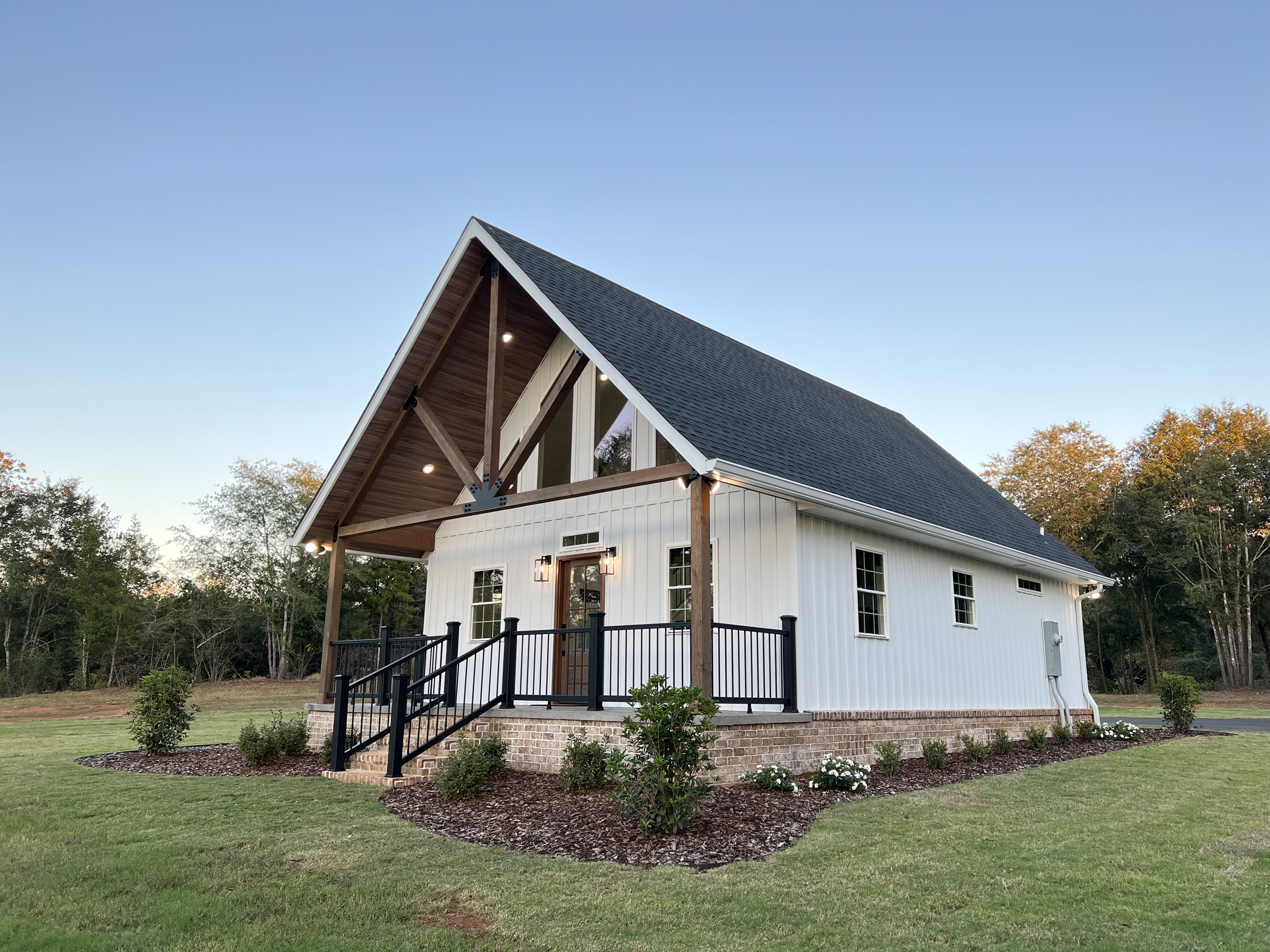Oasis Ridge Cabin - Overlooking Pond - Cabins for Rent in