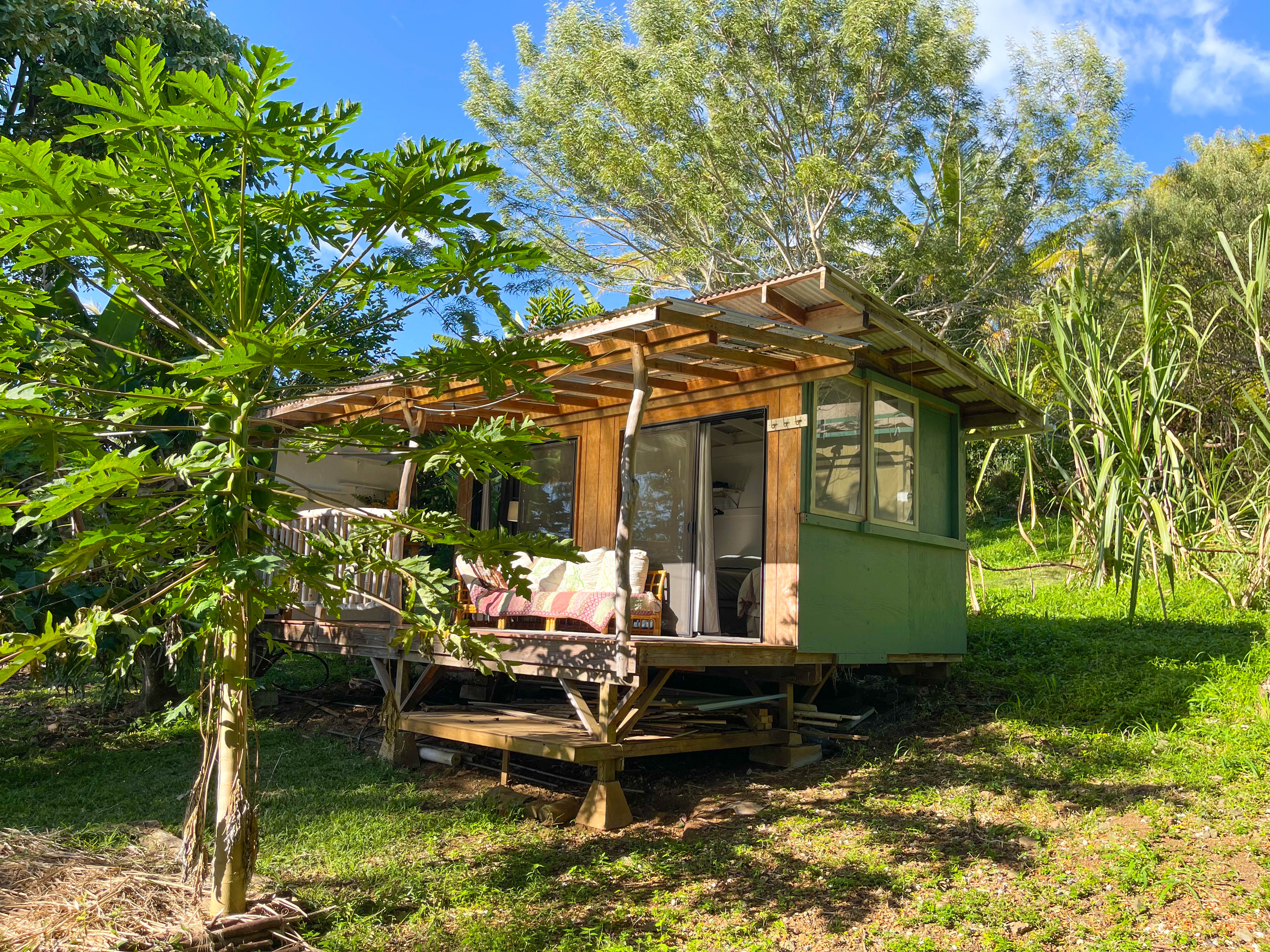 Kukui Cabin with Shared Kitchen and Bath