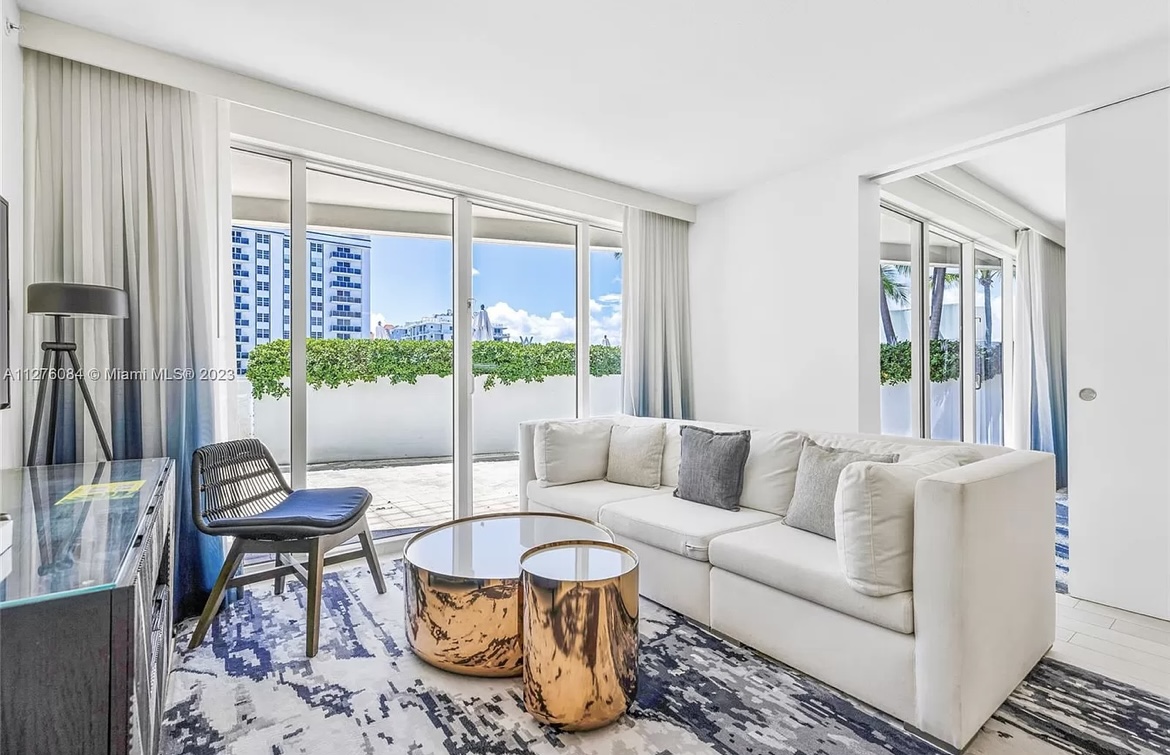 The W Beachfront Cool Corner - Apartments for Rent in Fort