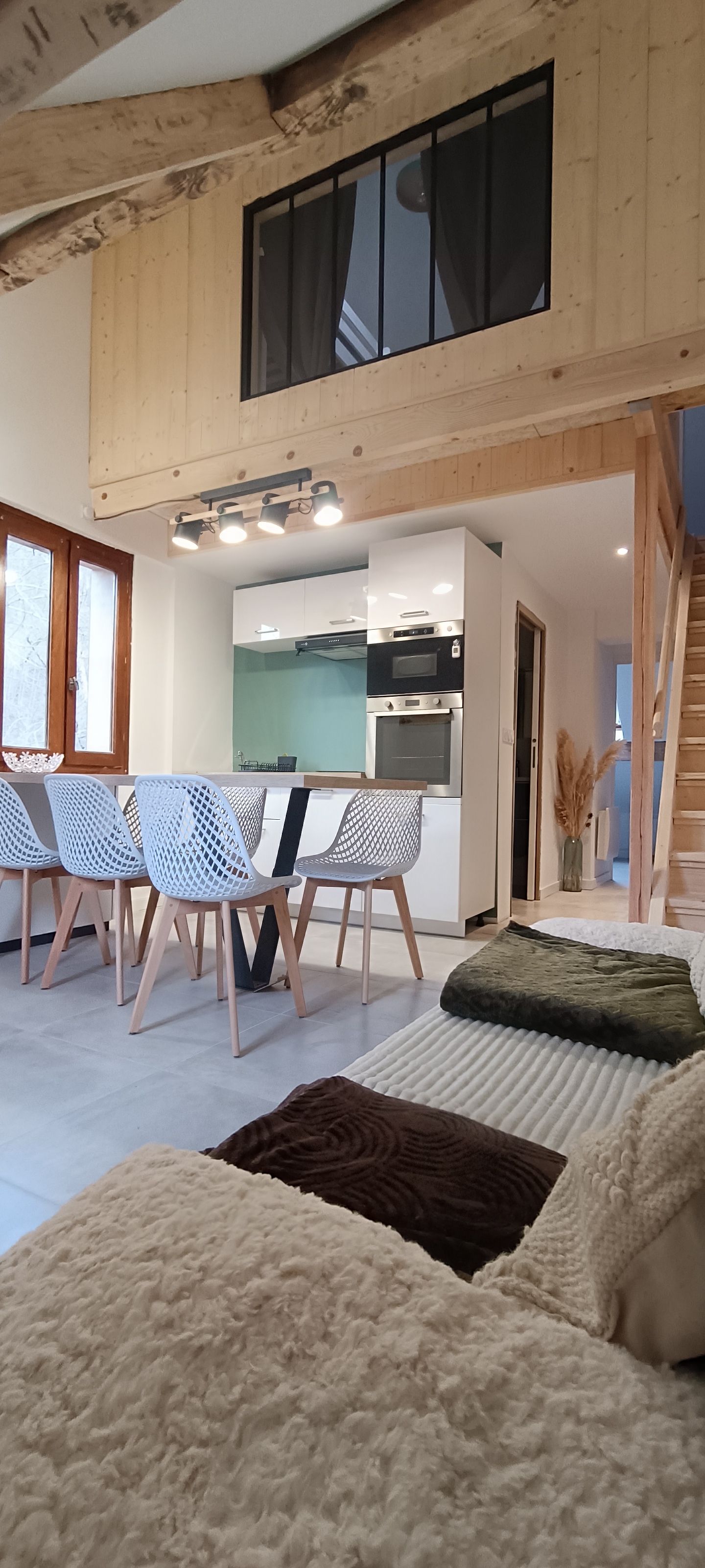 Cozy apartment, lake view