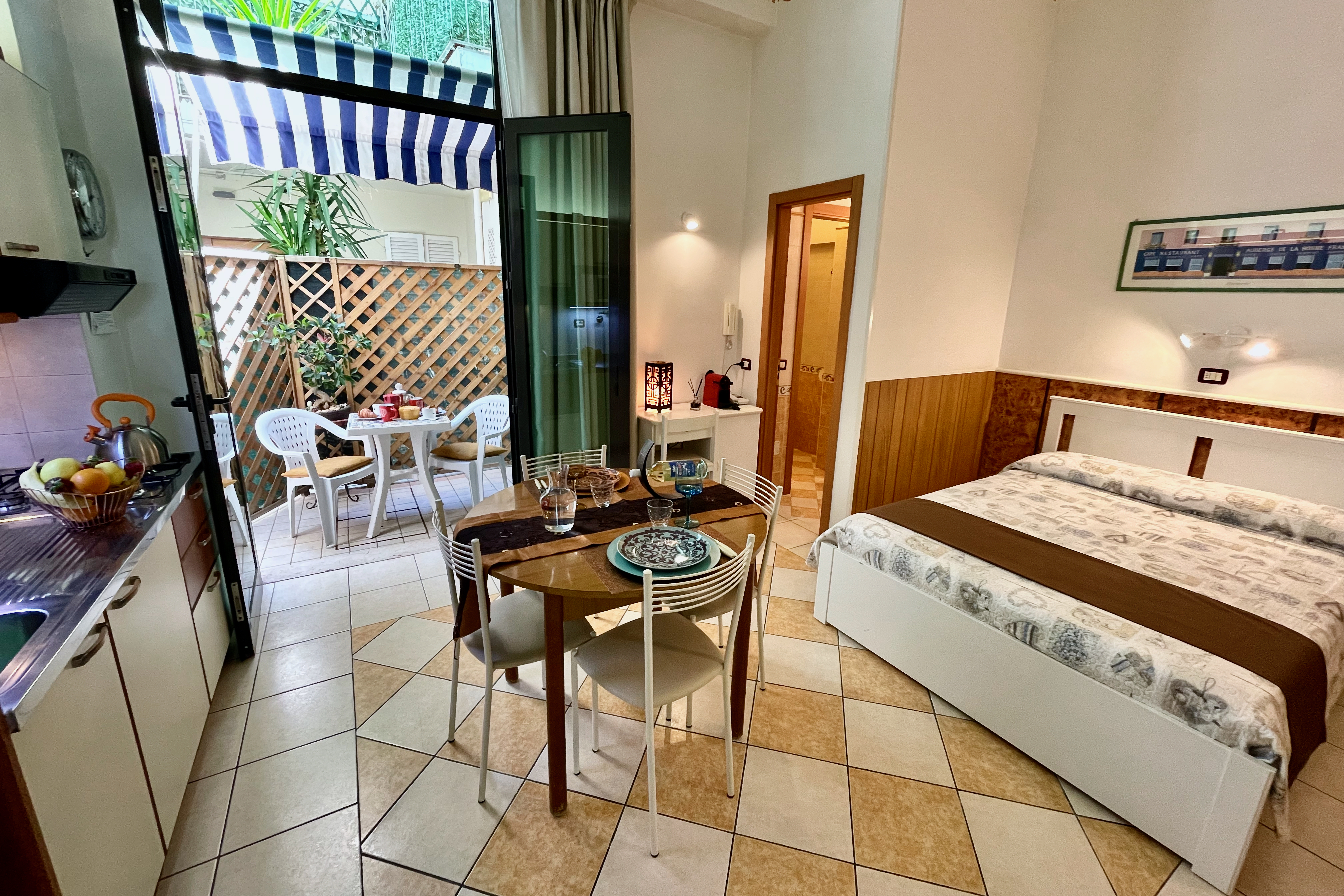 One room apartment -