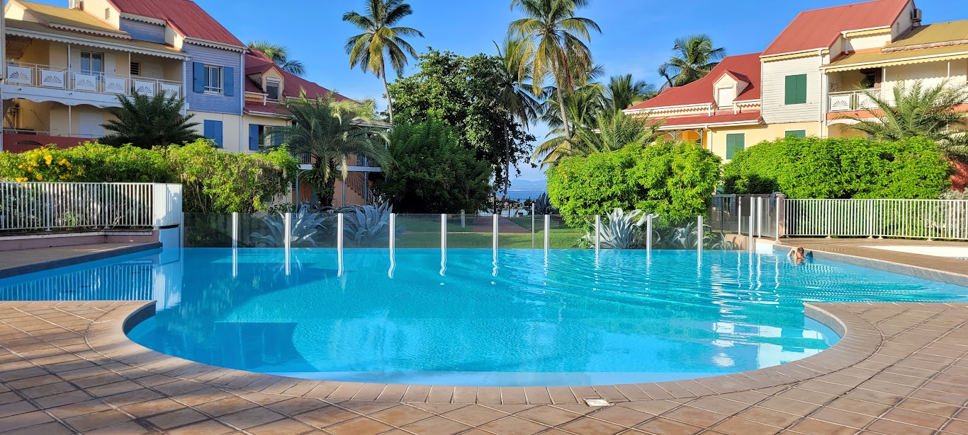 Cosy apartment, waterfront, Gosier, Le Marisol