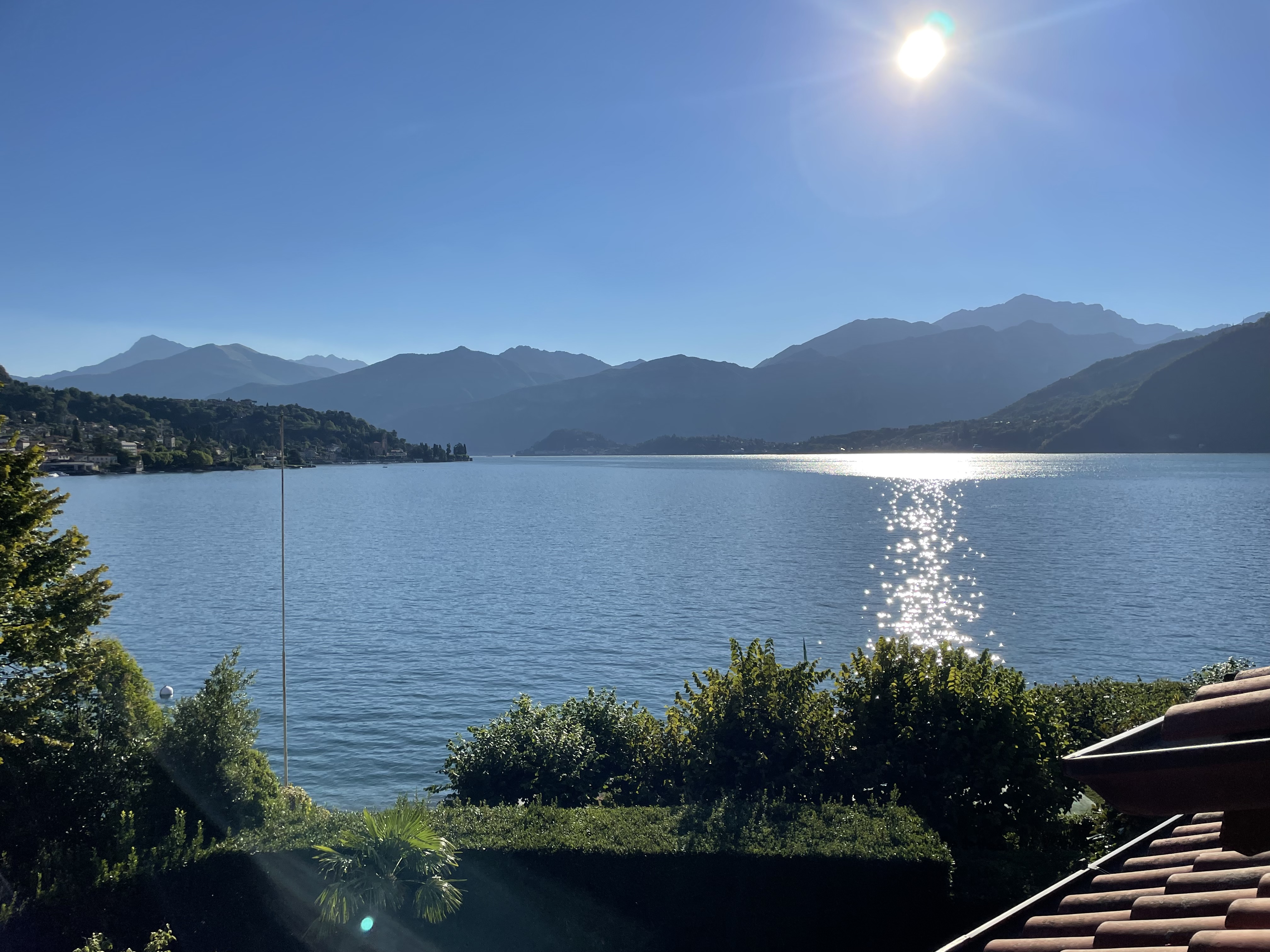 Beautiful flat with view and access to the lake